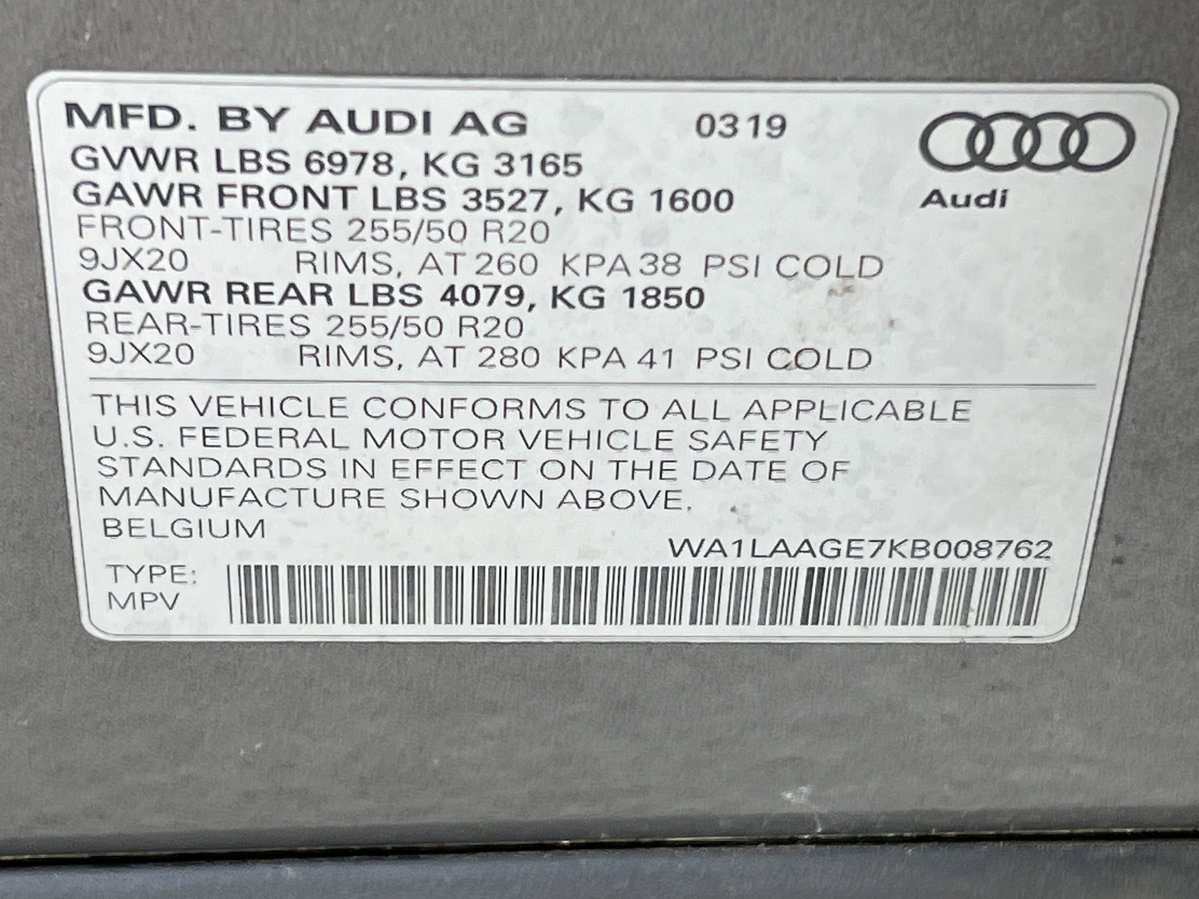 Vehicle photo 33
