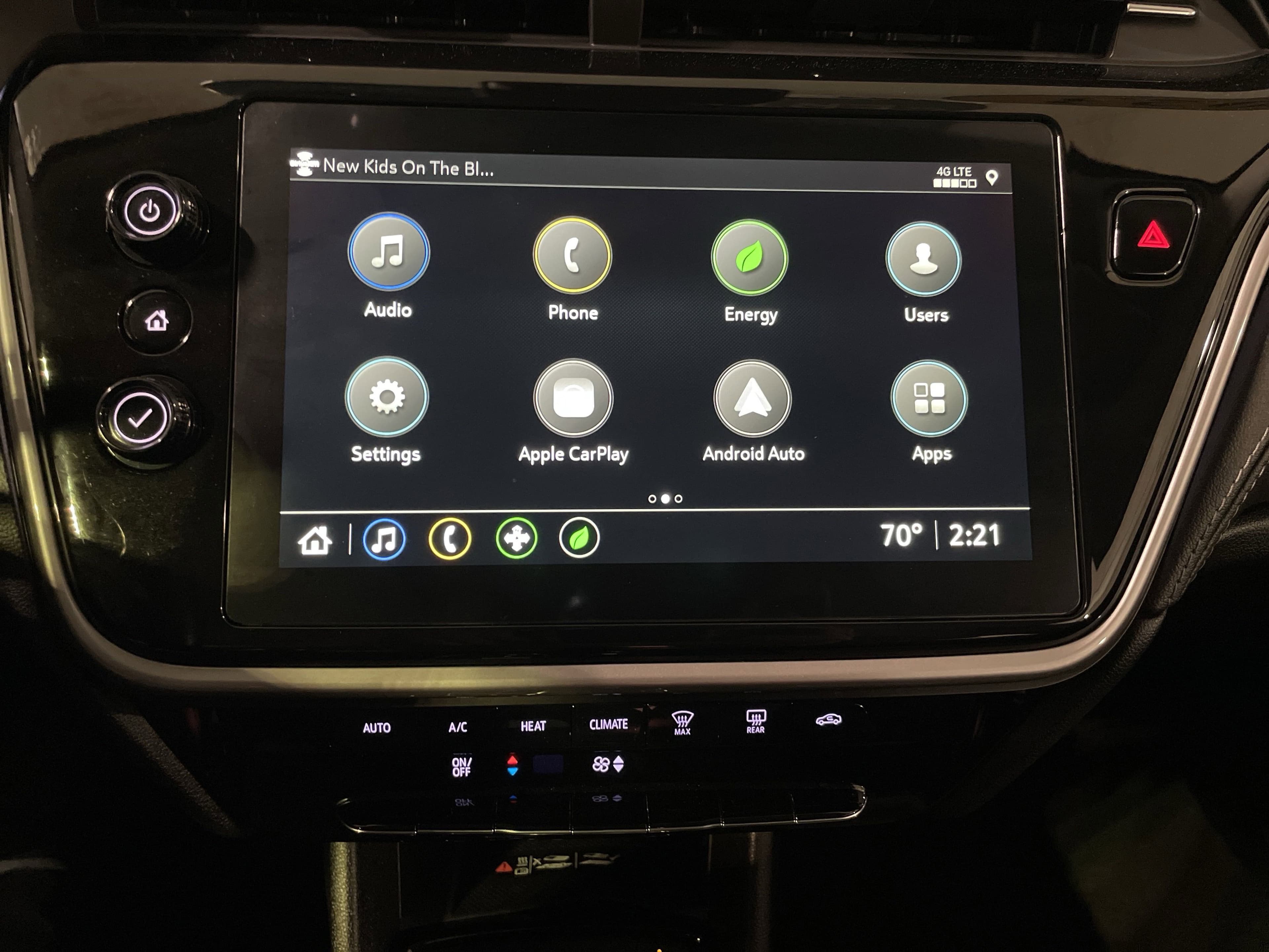 Vehicle photo 22
