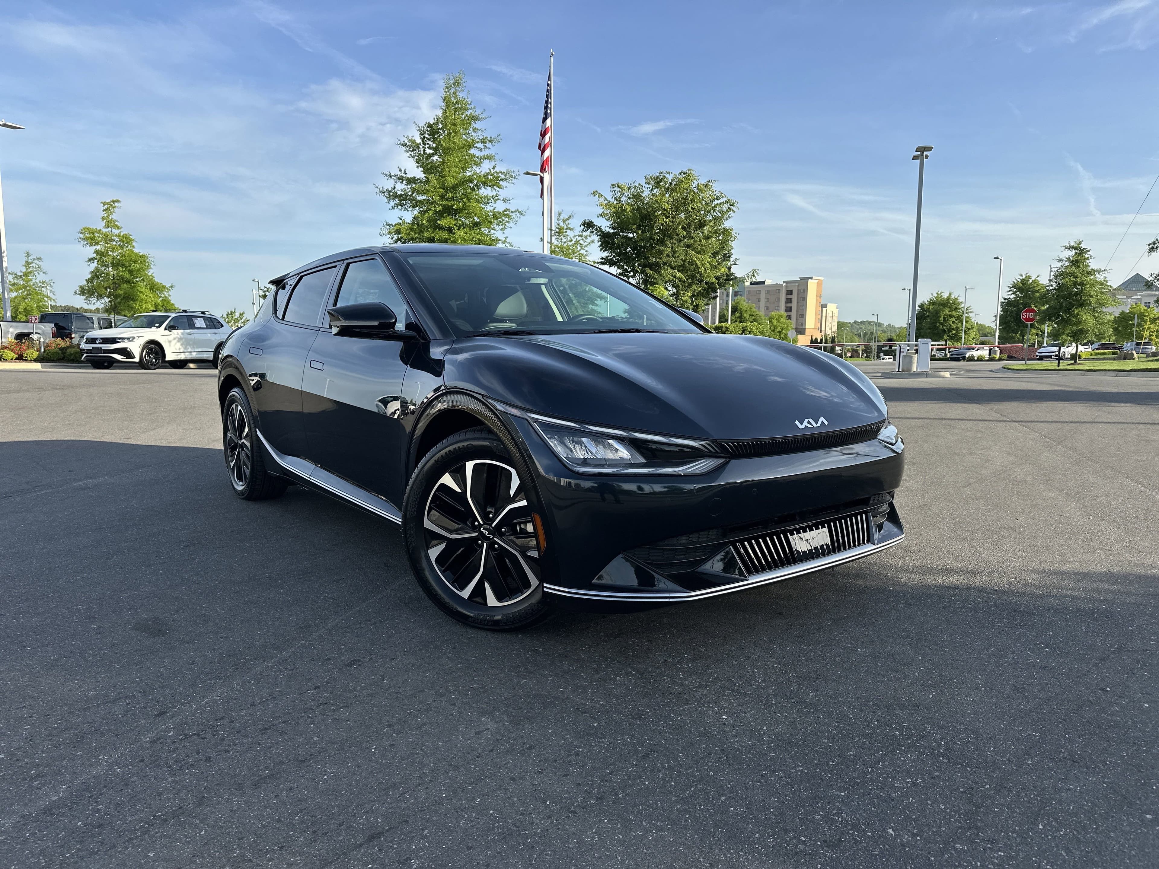 Vehicle photo 1