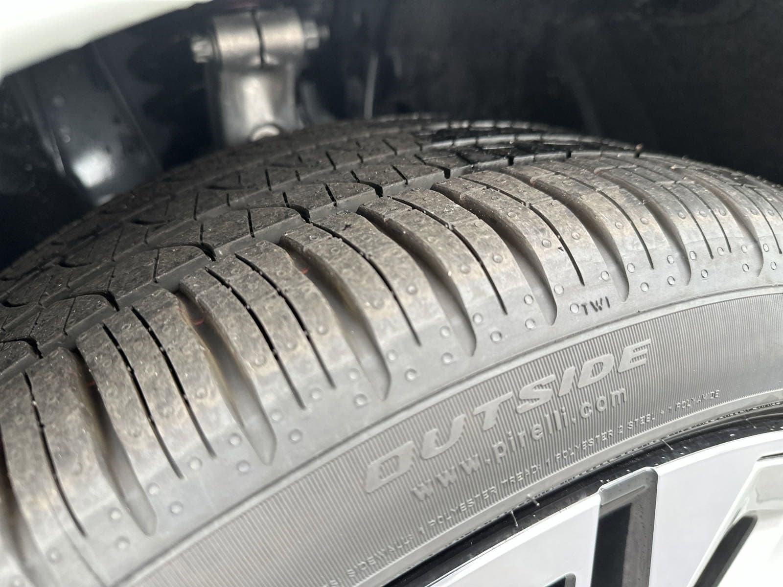 Vehicle photo 10