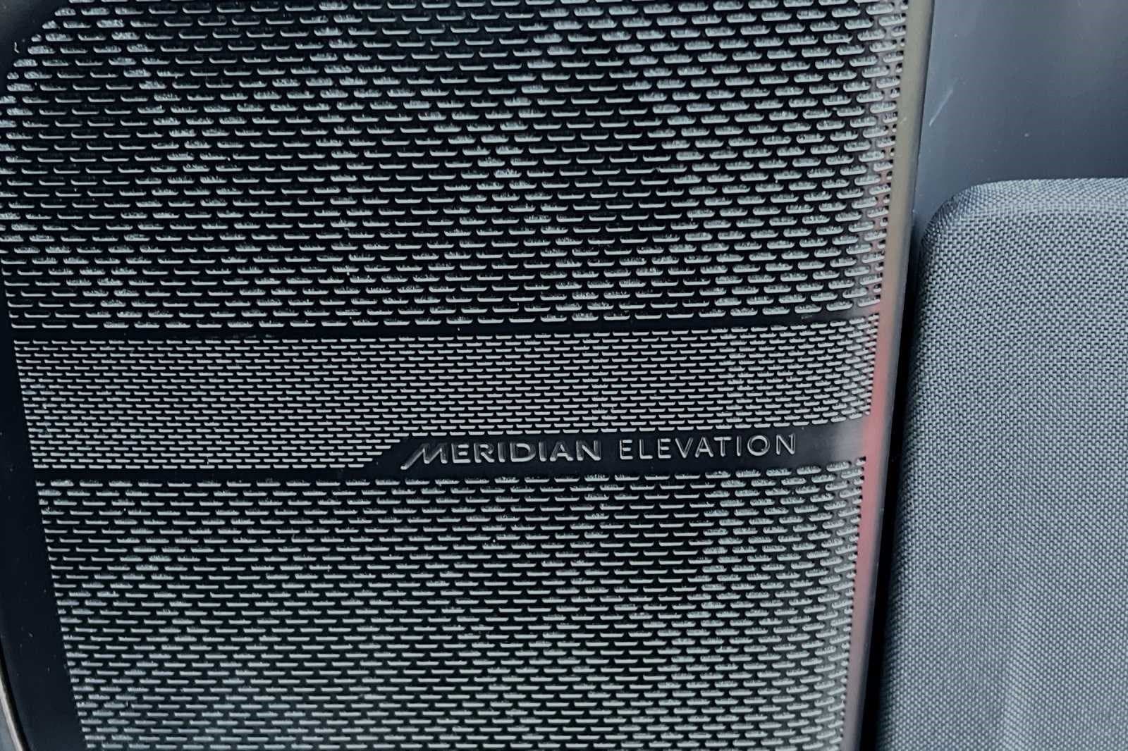 Vehicle photo 20