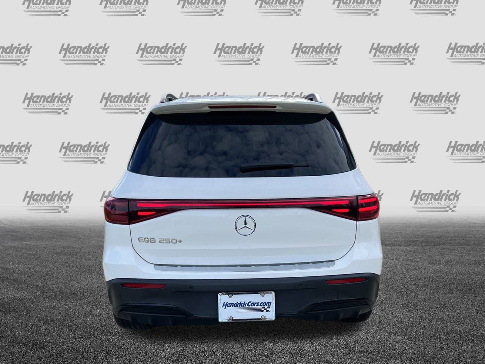 Vehicle photo 6