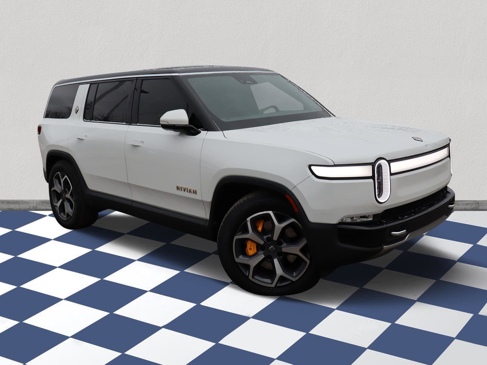 Vehicle photo 1