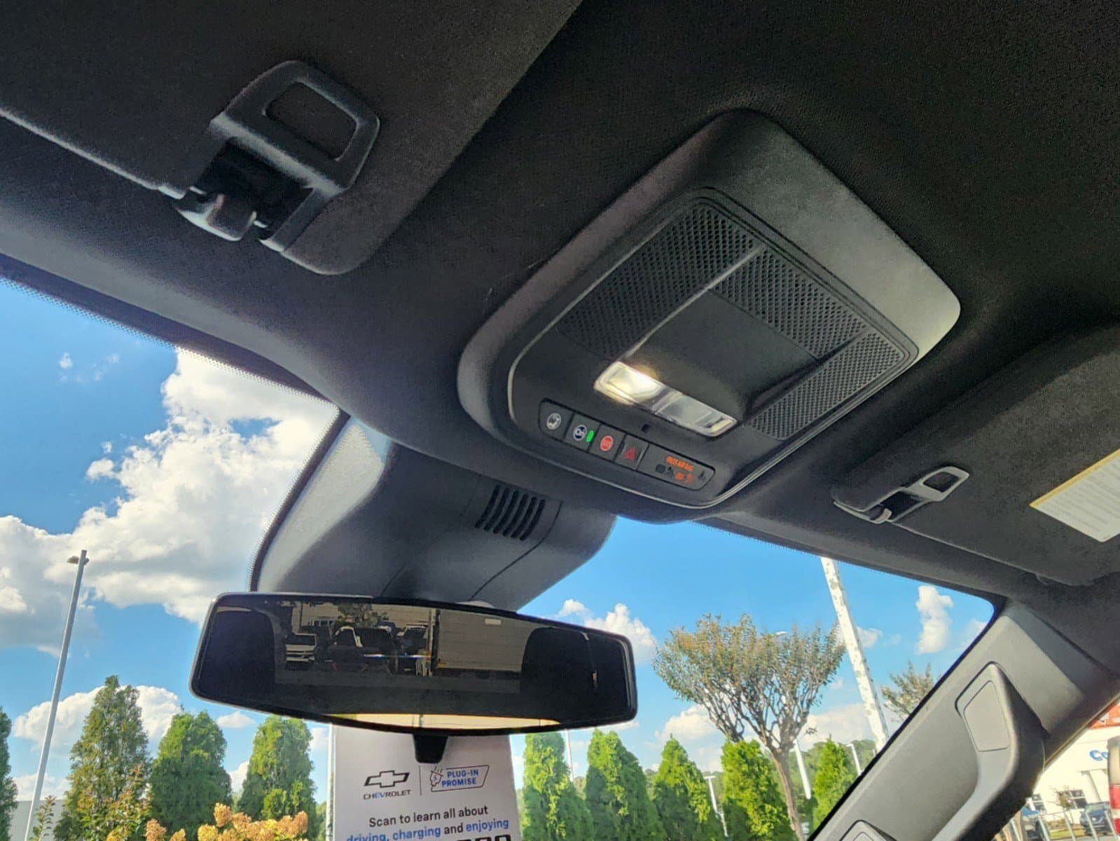 Vehicle photo 36