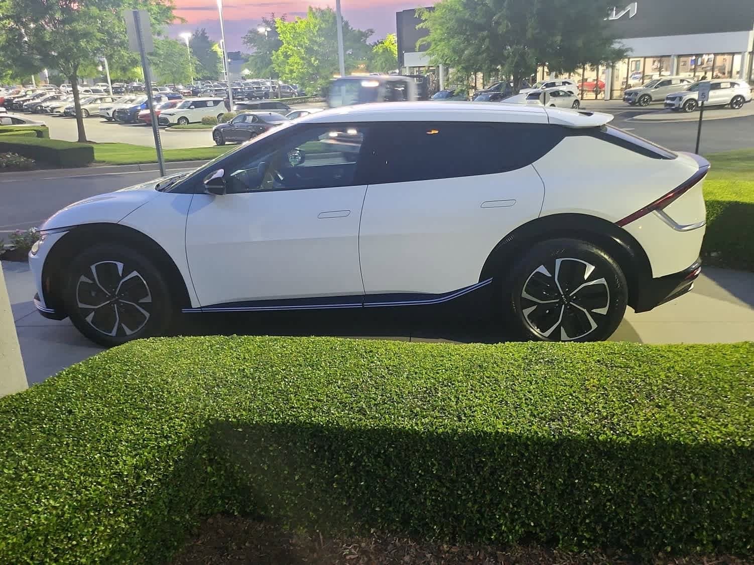 Vehicle photo 1