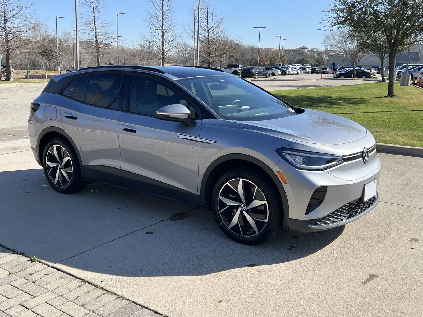 Vehicle photo 1