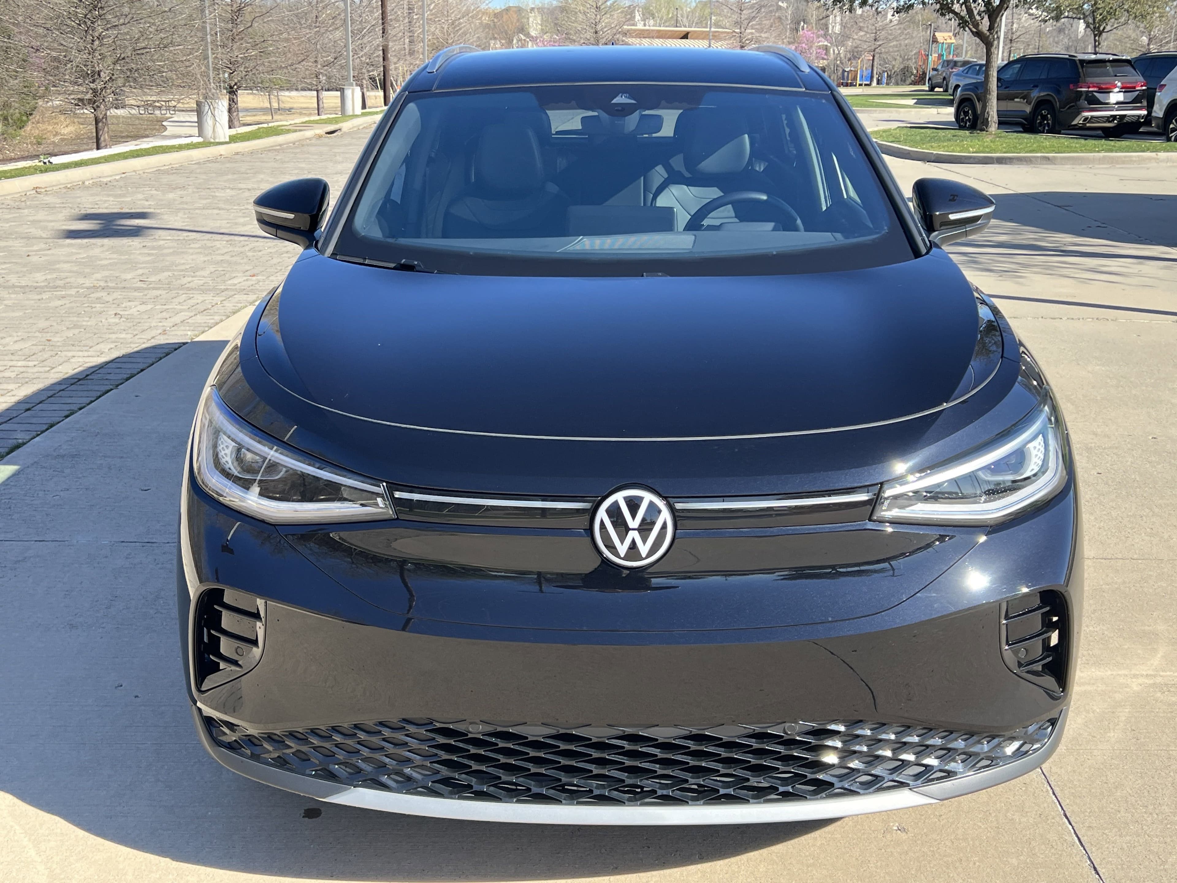 Vehicle photo 2