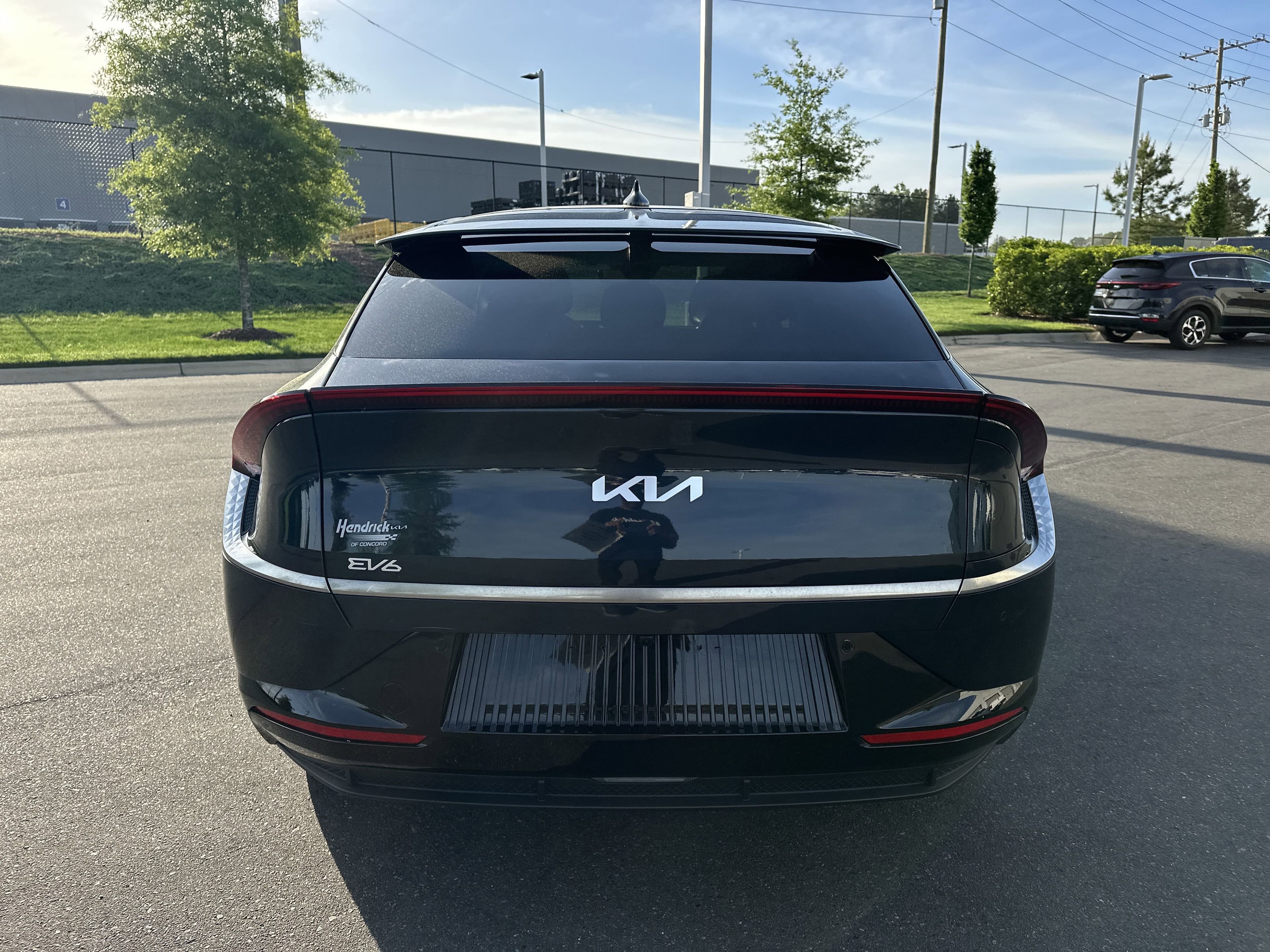 Vehicle photo 6