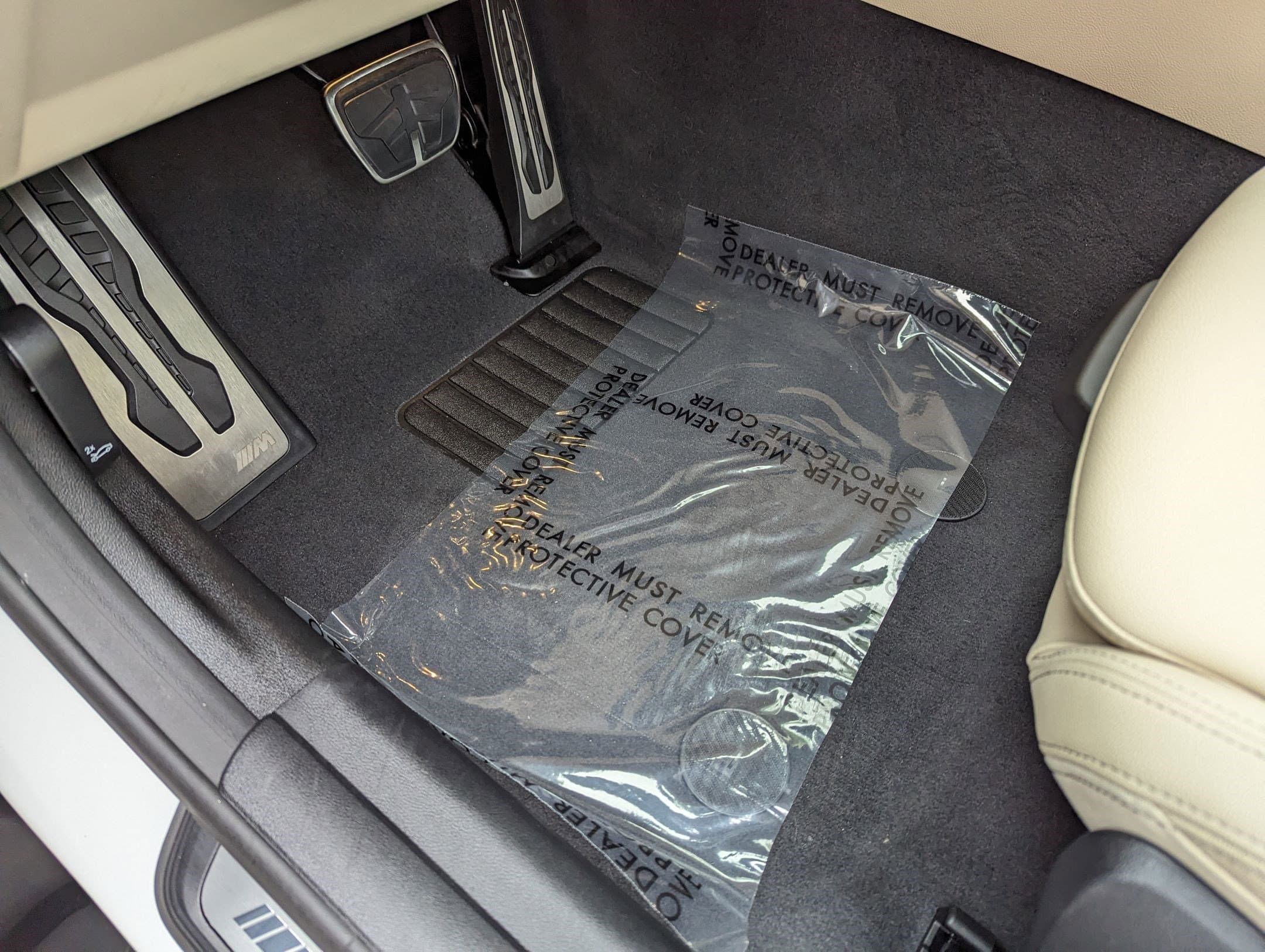 Vehicle photo 15