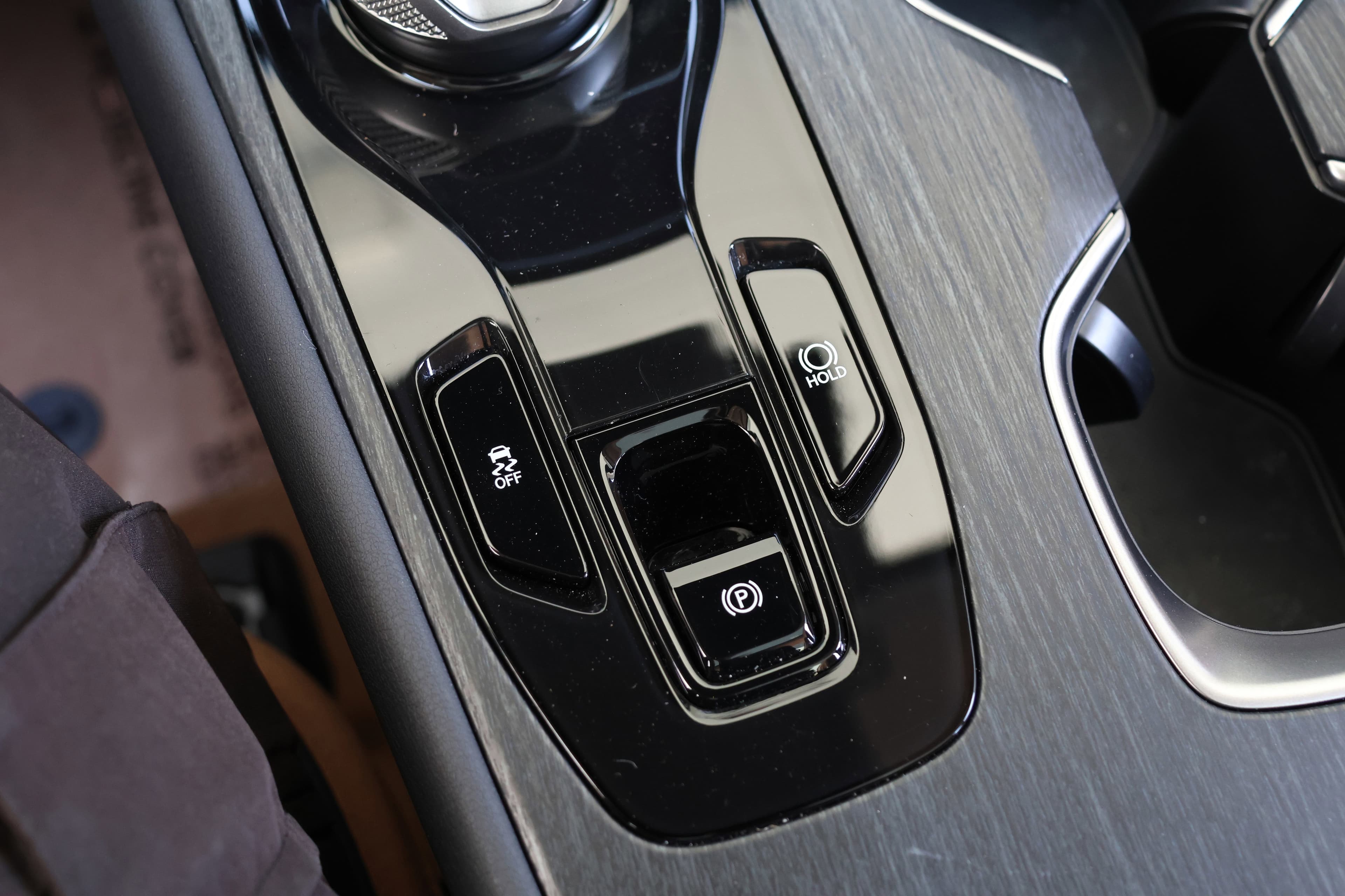 Vehicle photo 27