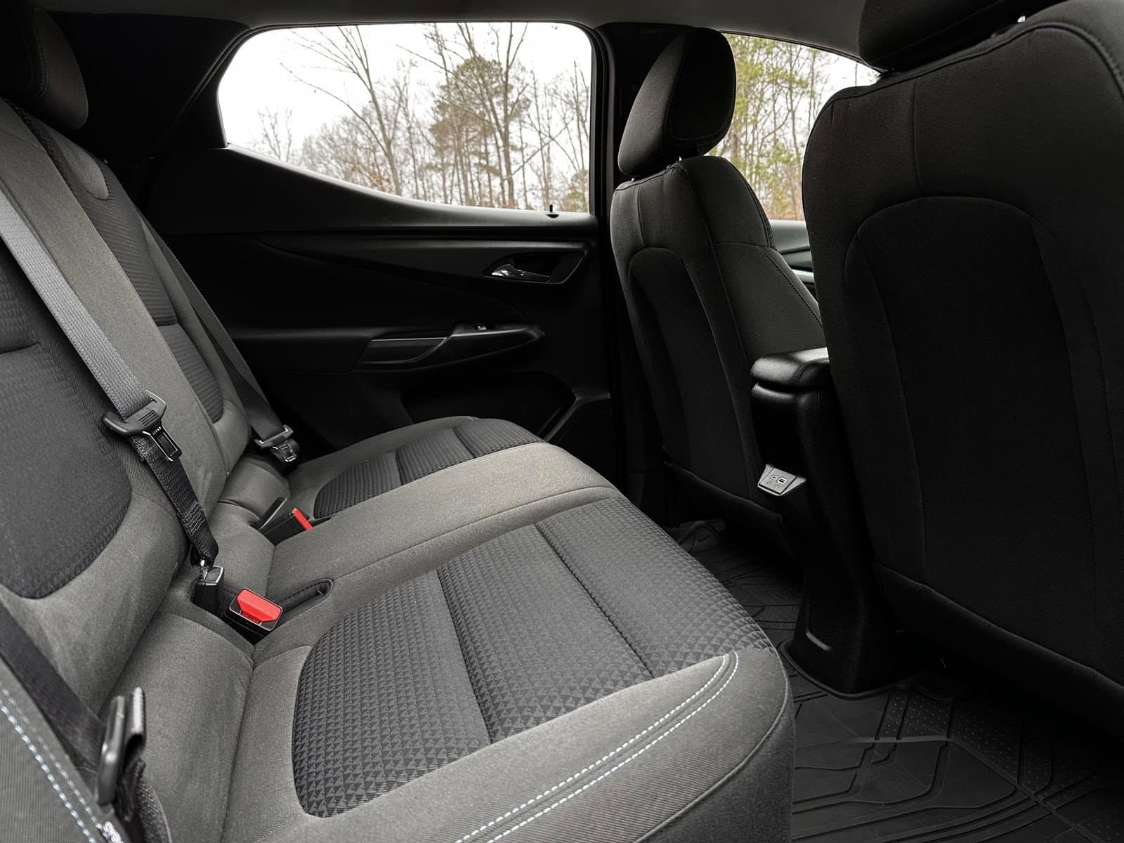 Vehicle photo 27