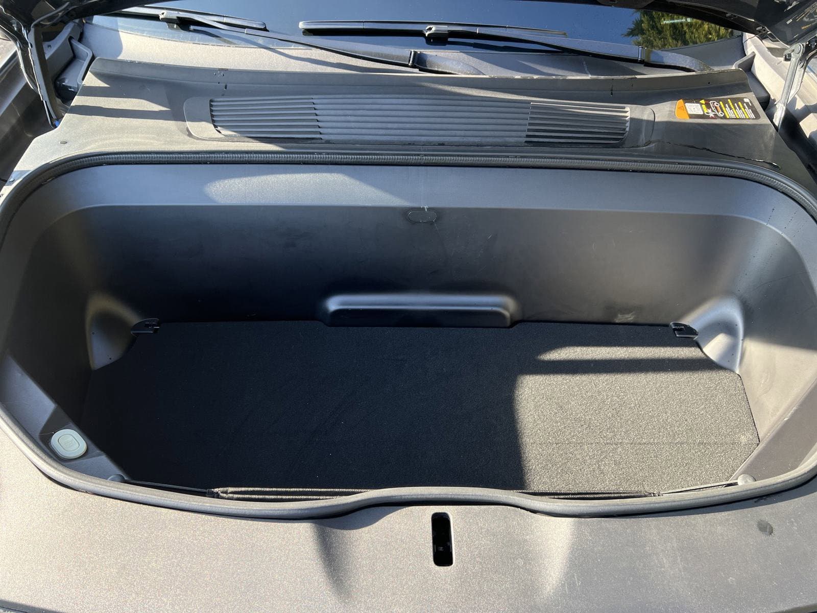 Vehicle photo 33