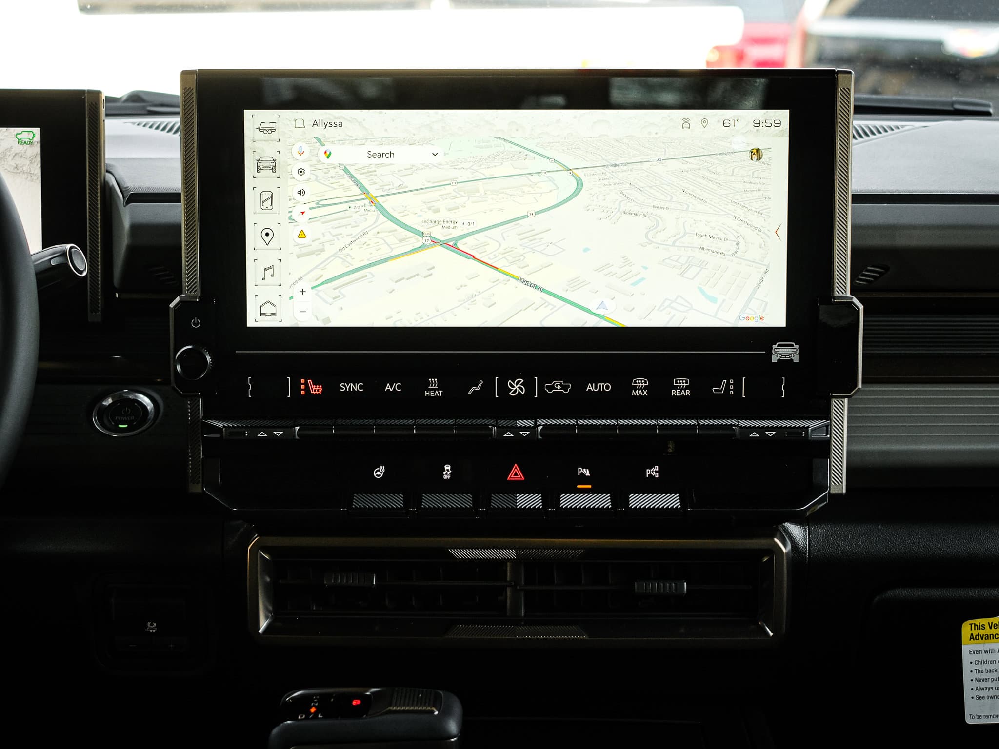 Vehicle photo 28