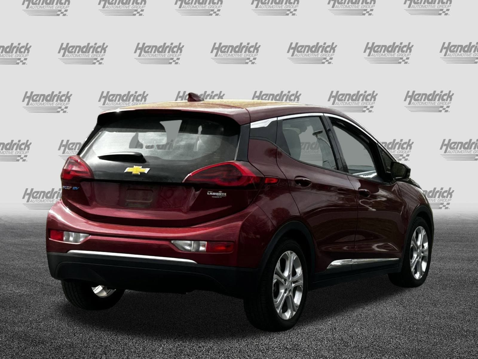 Vehicle photo 7