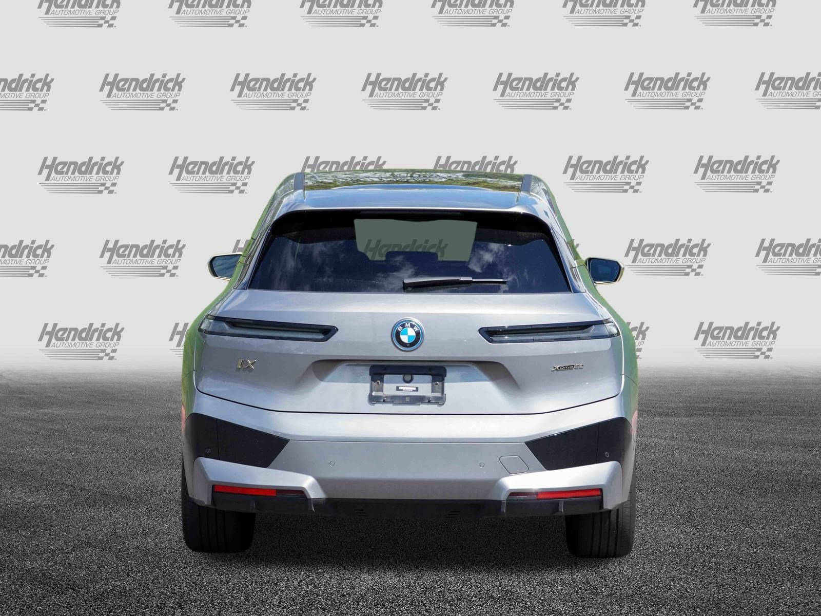 Vehicle photo 5