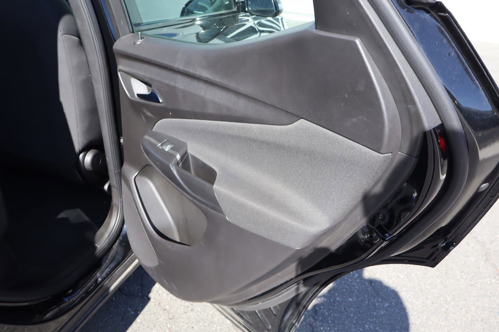 Vehicle photo 31