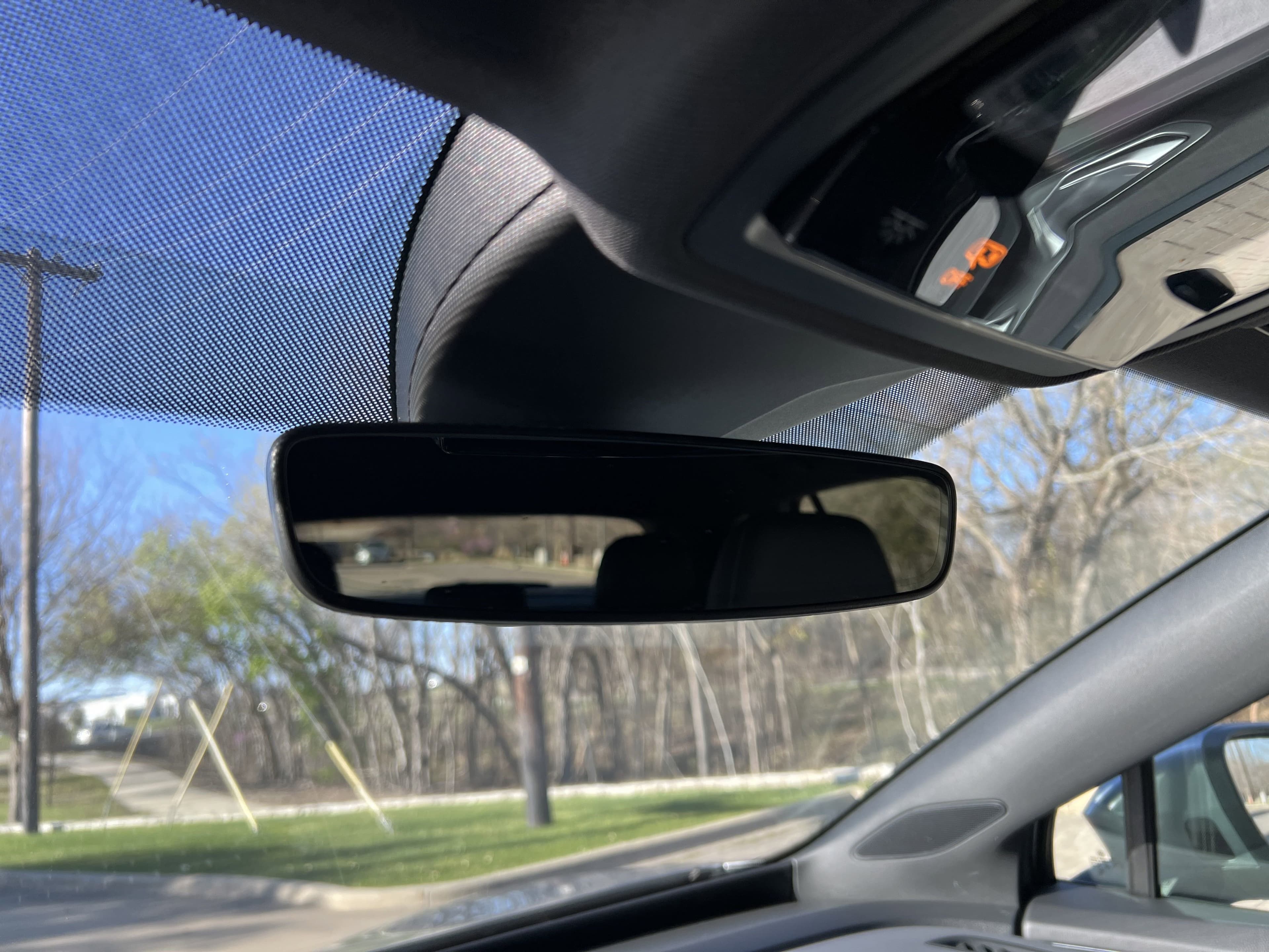 Vehicle photo 24