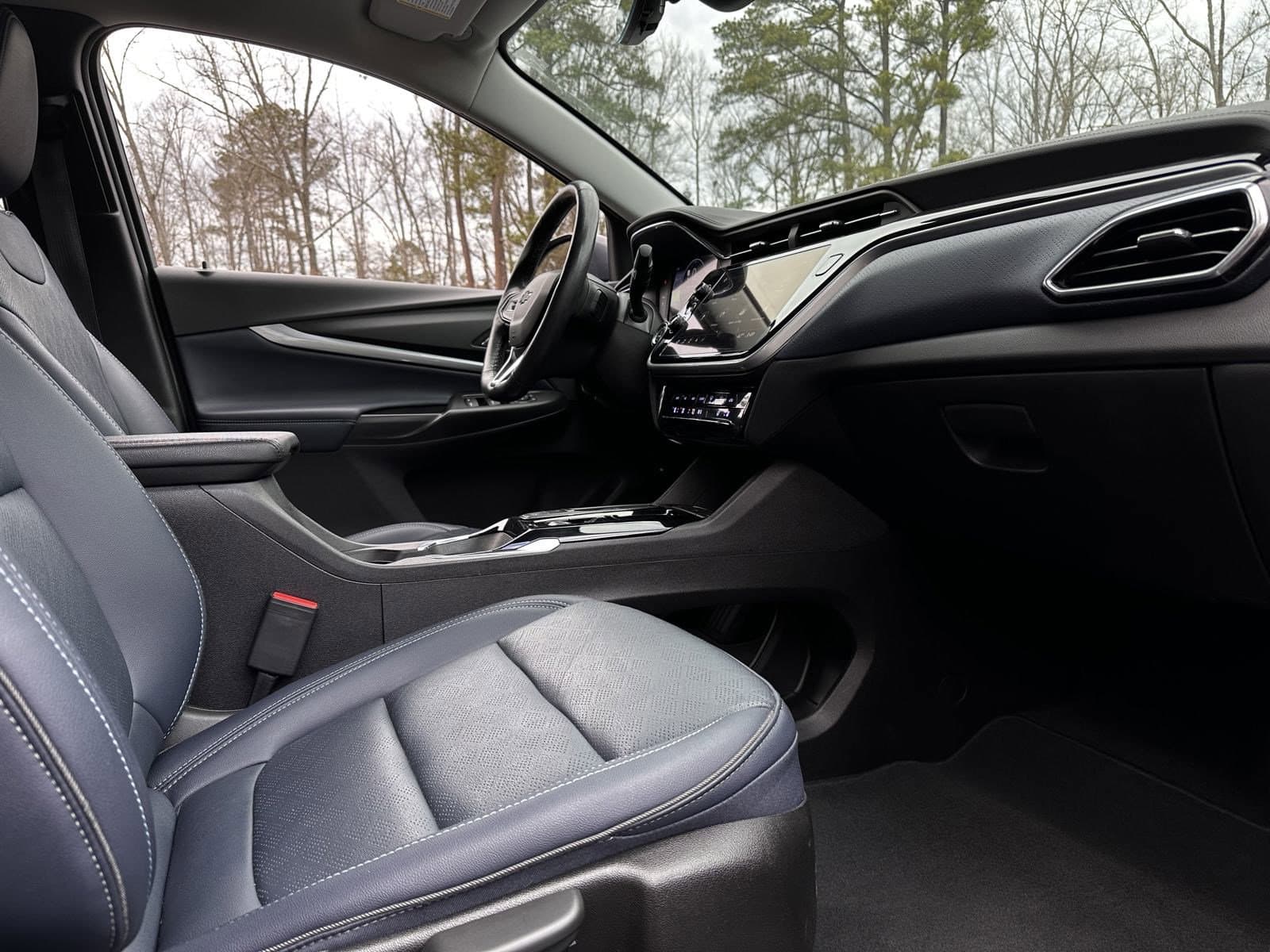 Vehicle photo 31
