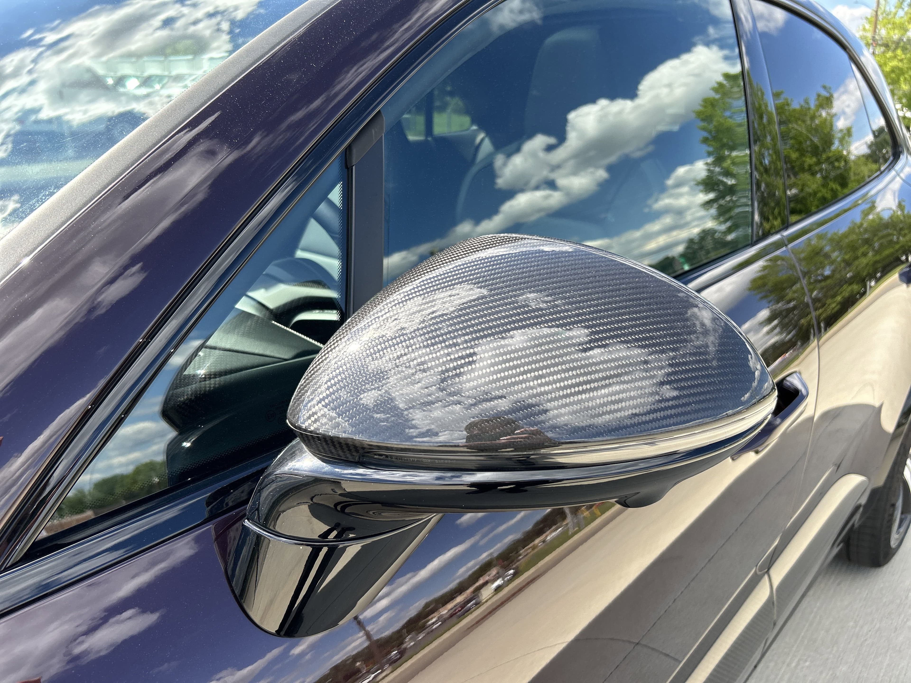 Vehicle photo 26