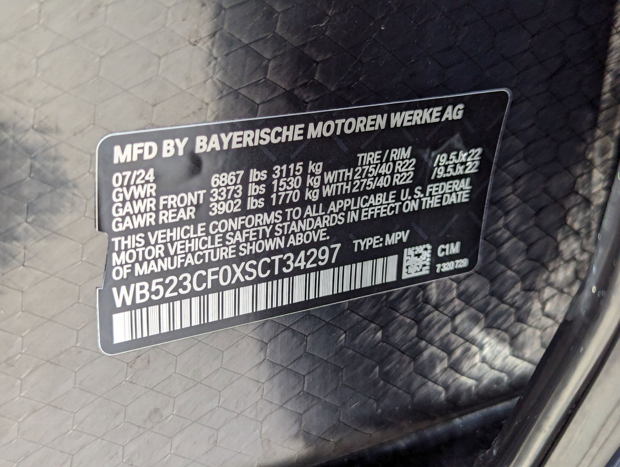 Vehicle photo 33
