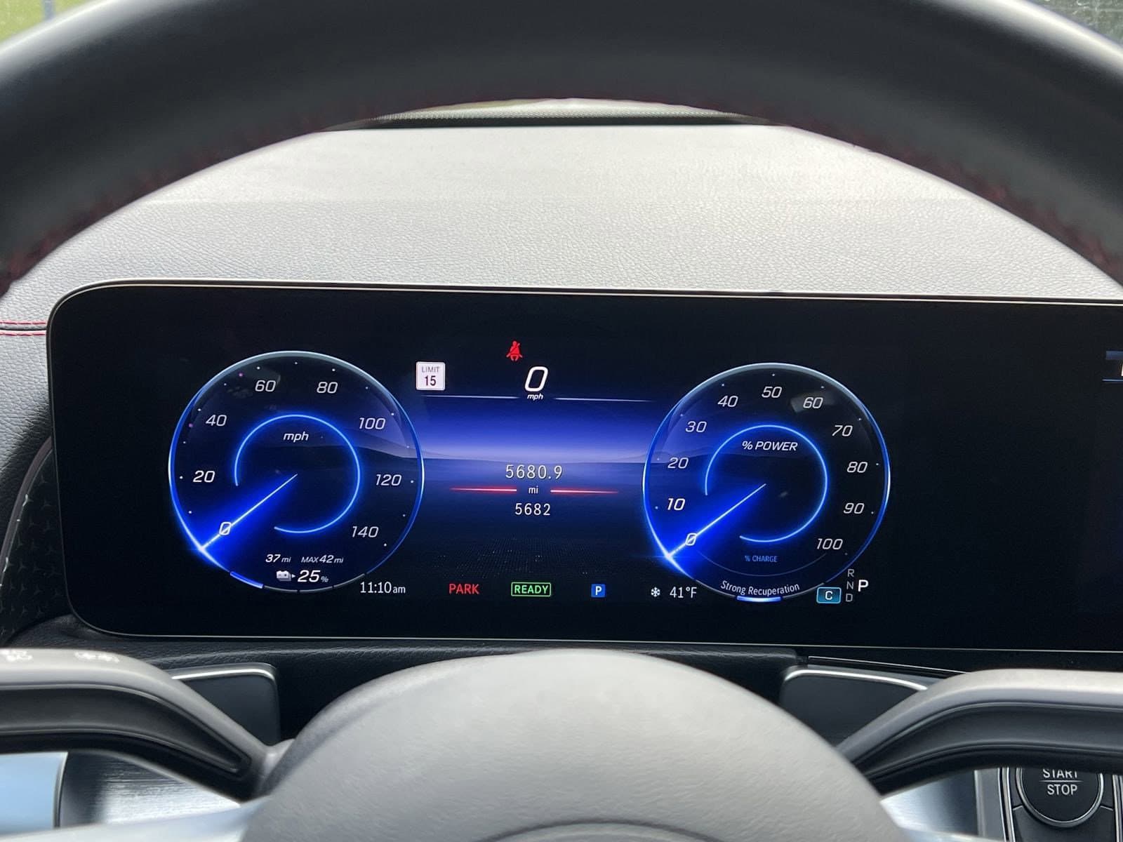 Vehicle photo 19