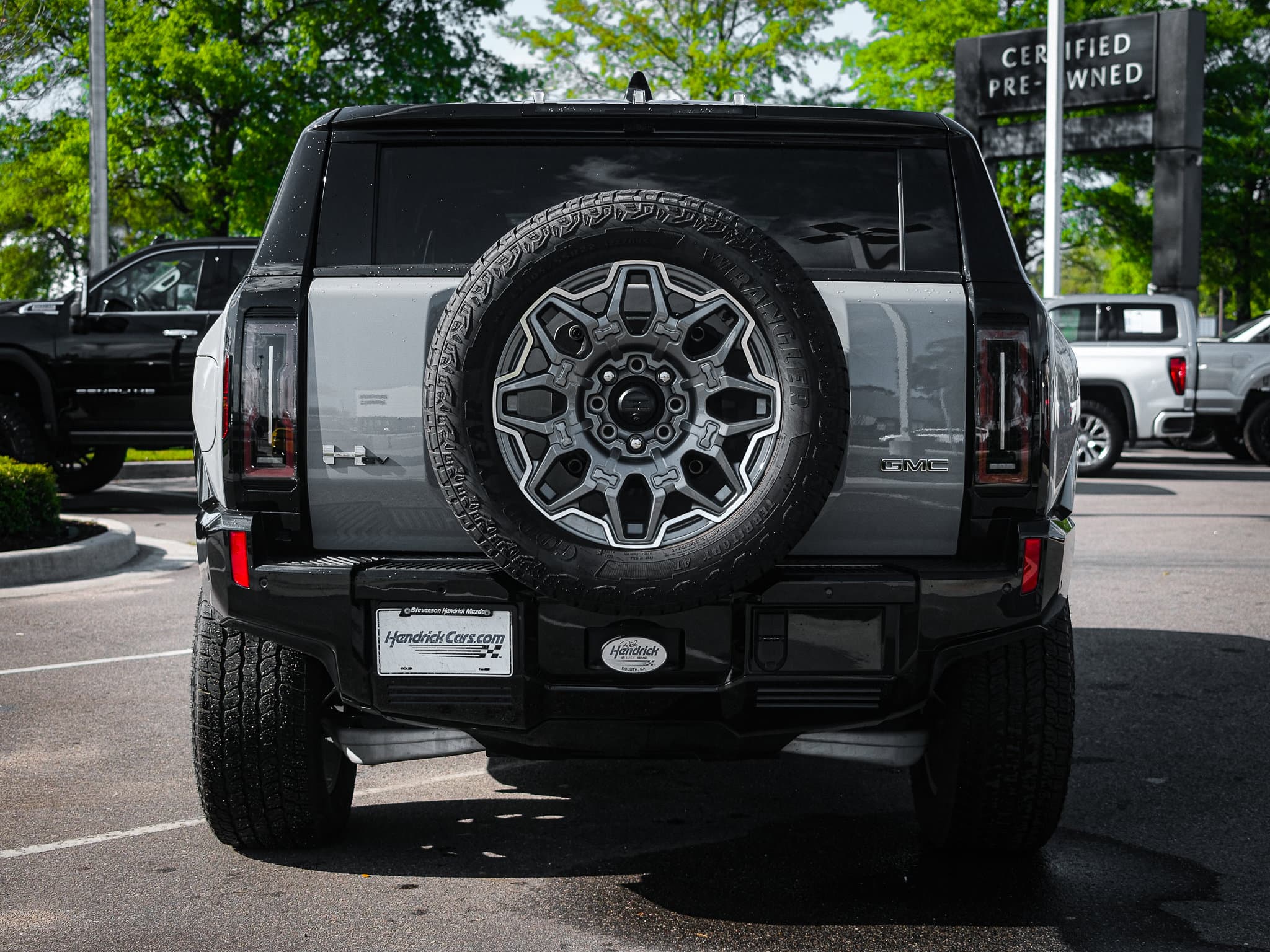 Vehicle photo 7