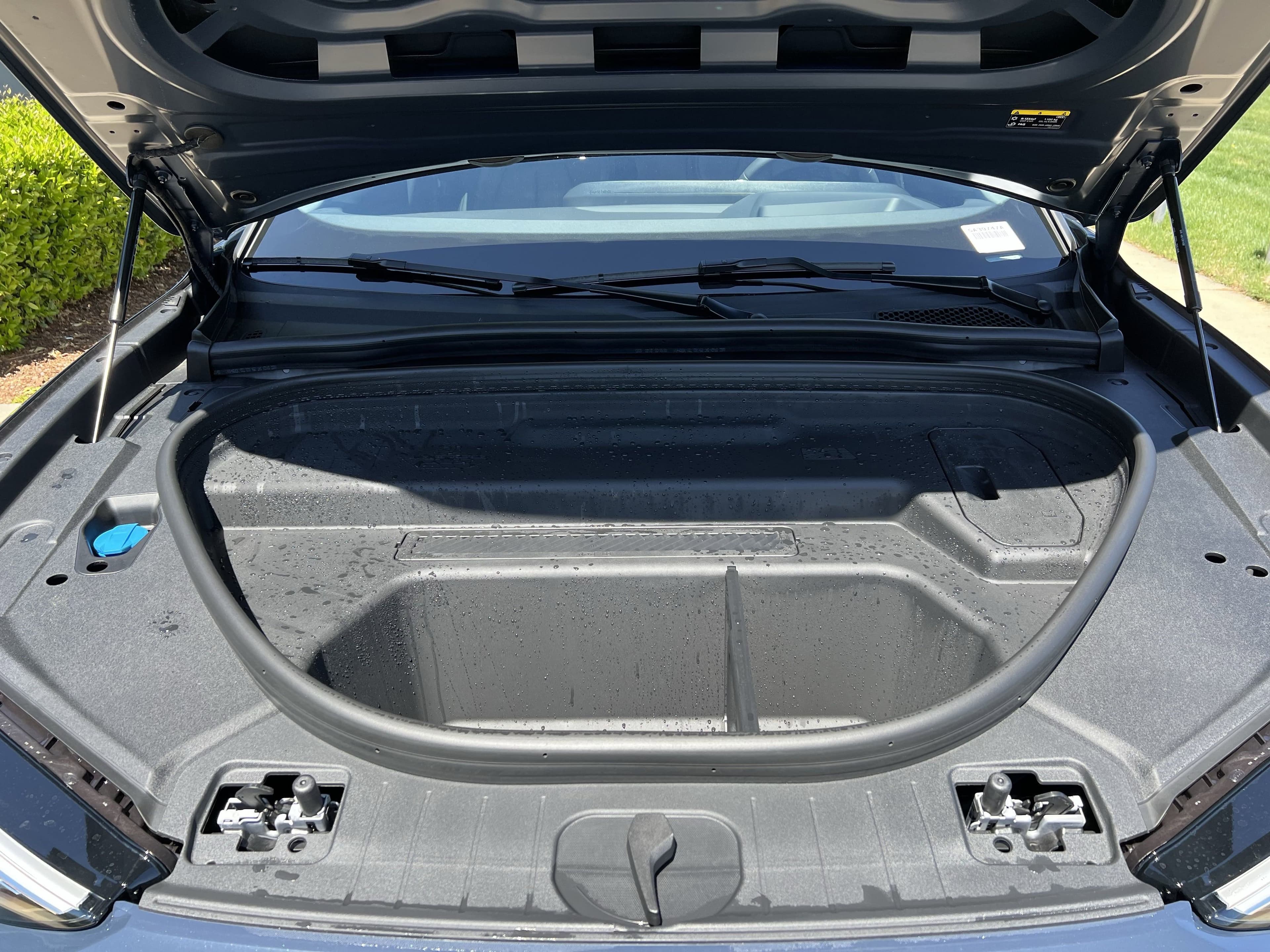 Vehicle photo 34