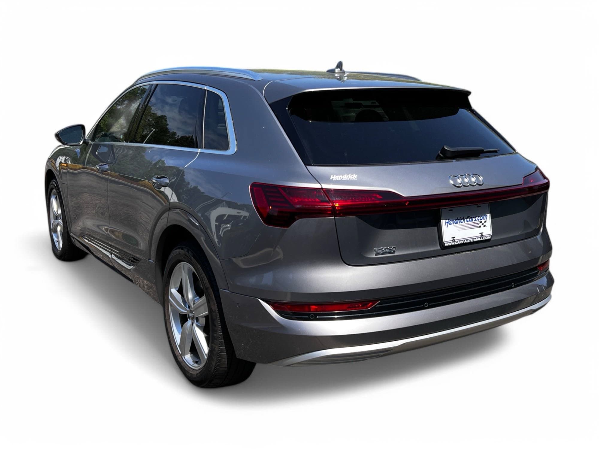 Vehicle photo 6