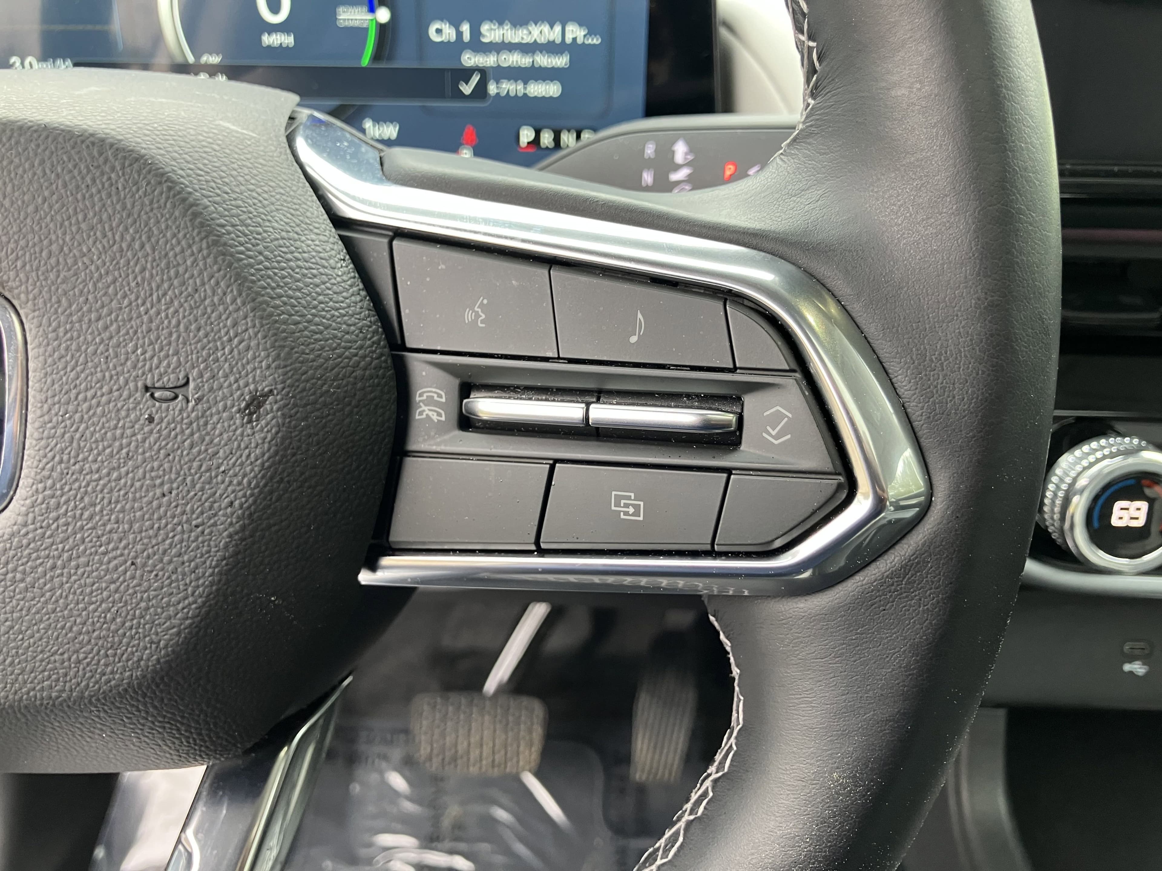 Vehicle photo 20