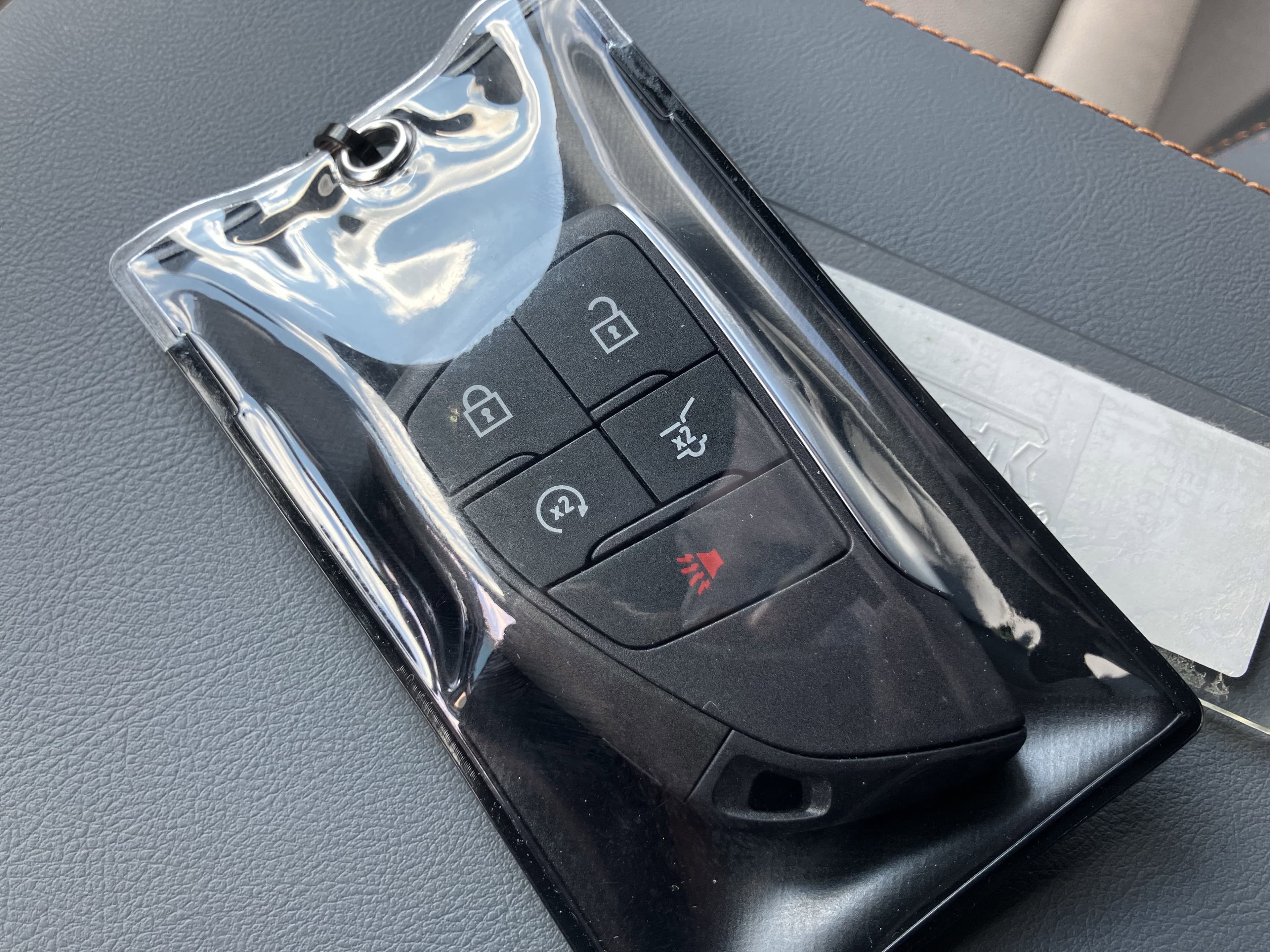 Vehicle photo 37