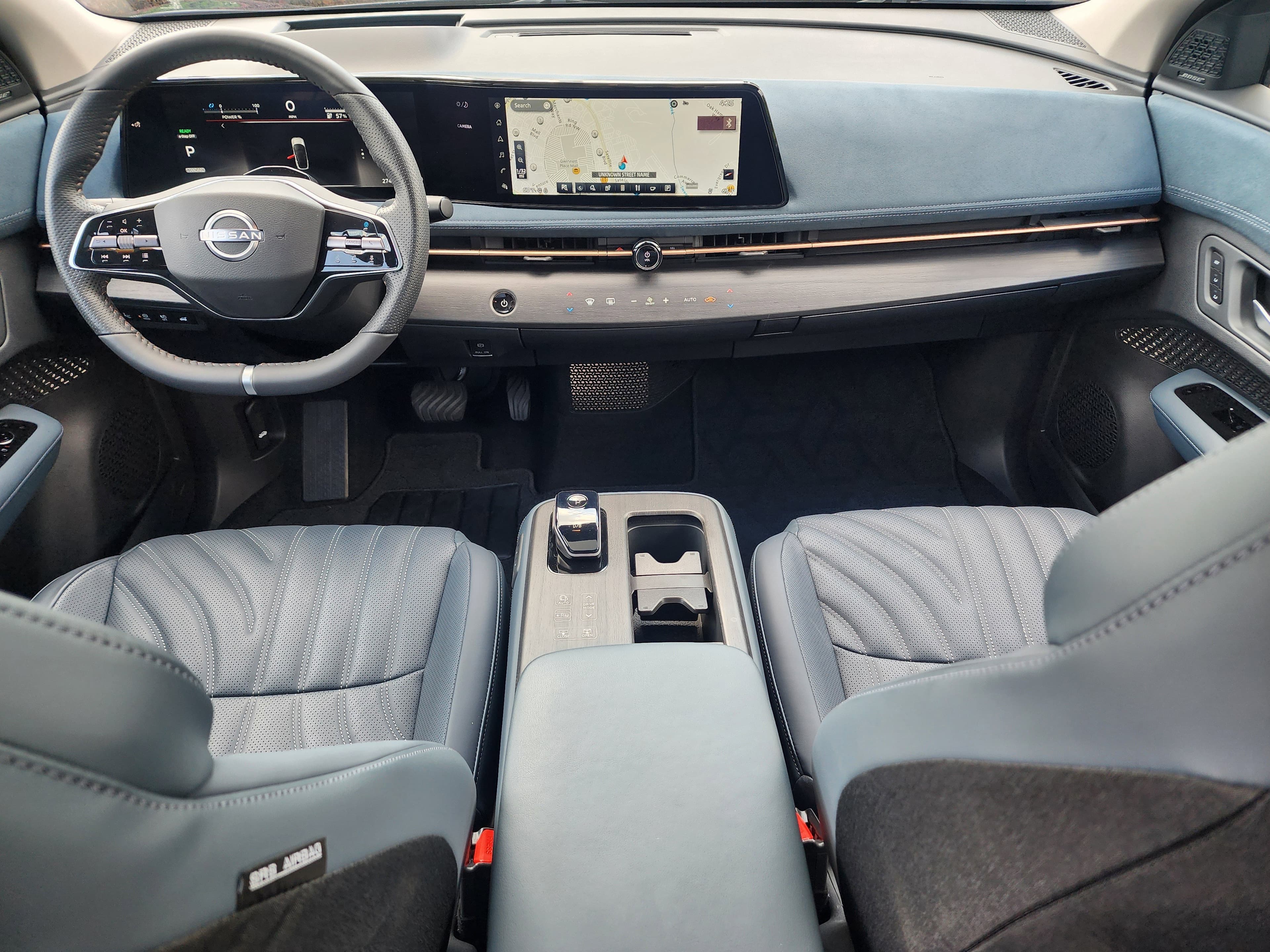 Vehicle photo 17
