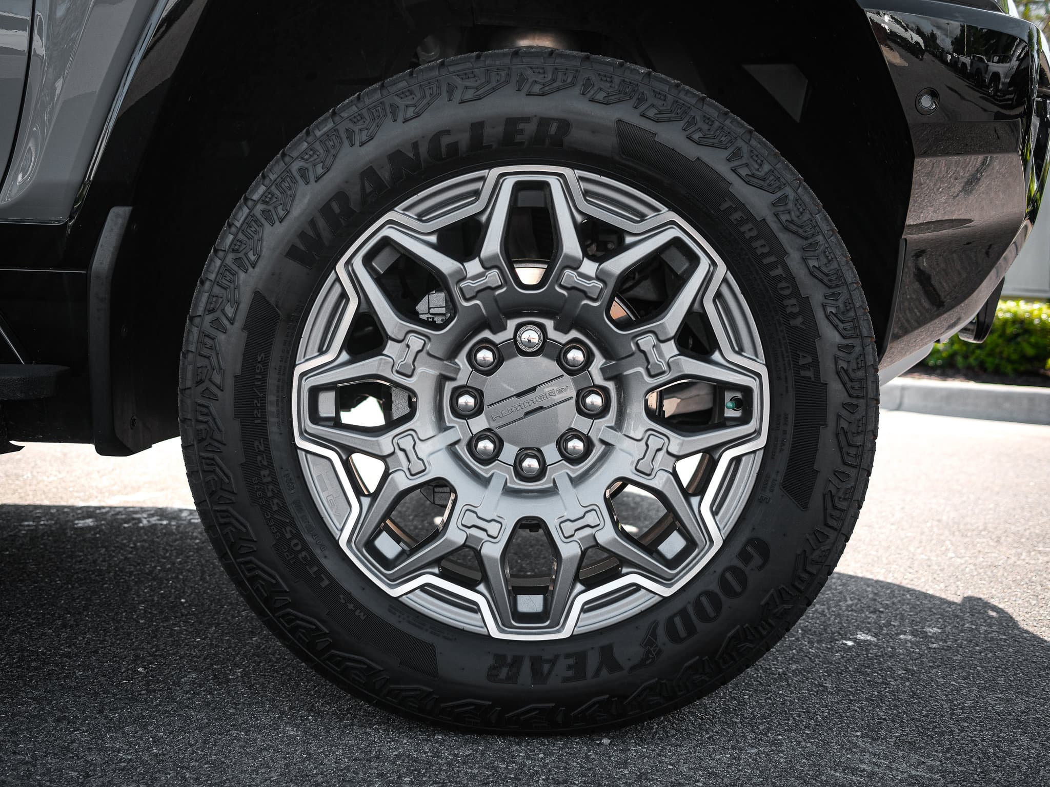 Vehicle photo 11