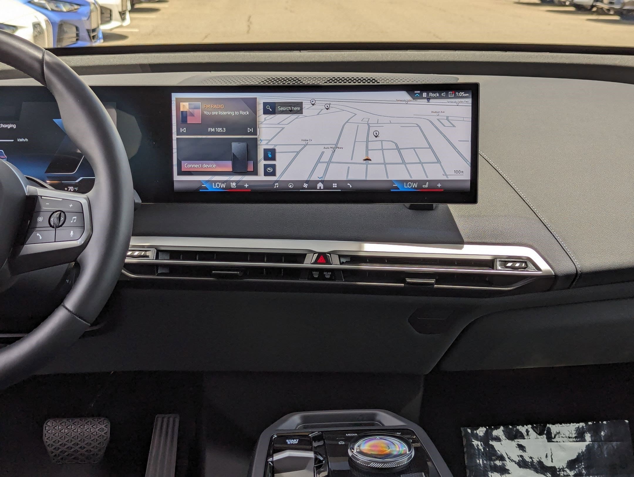 Vehicle photo 29