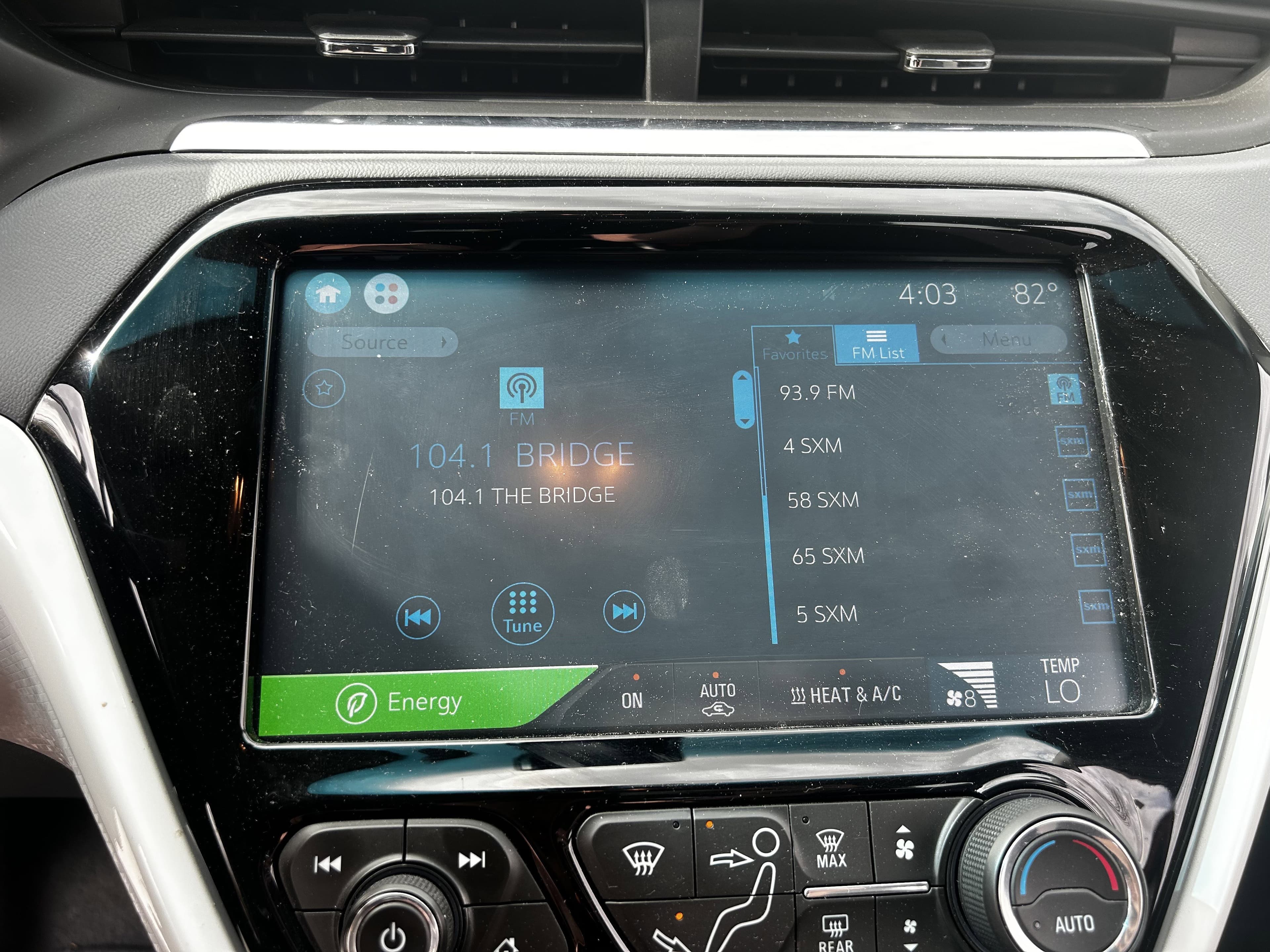 Vehicle photo 16