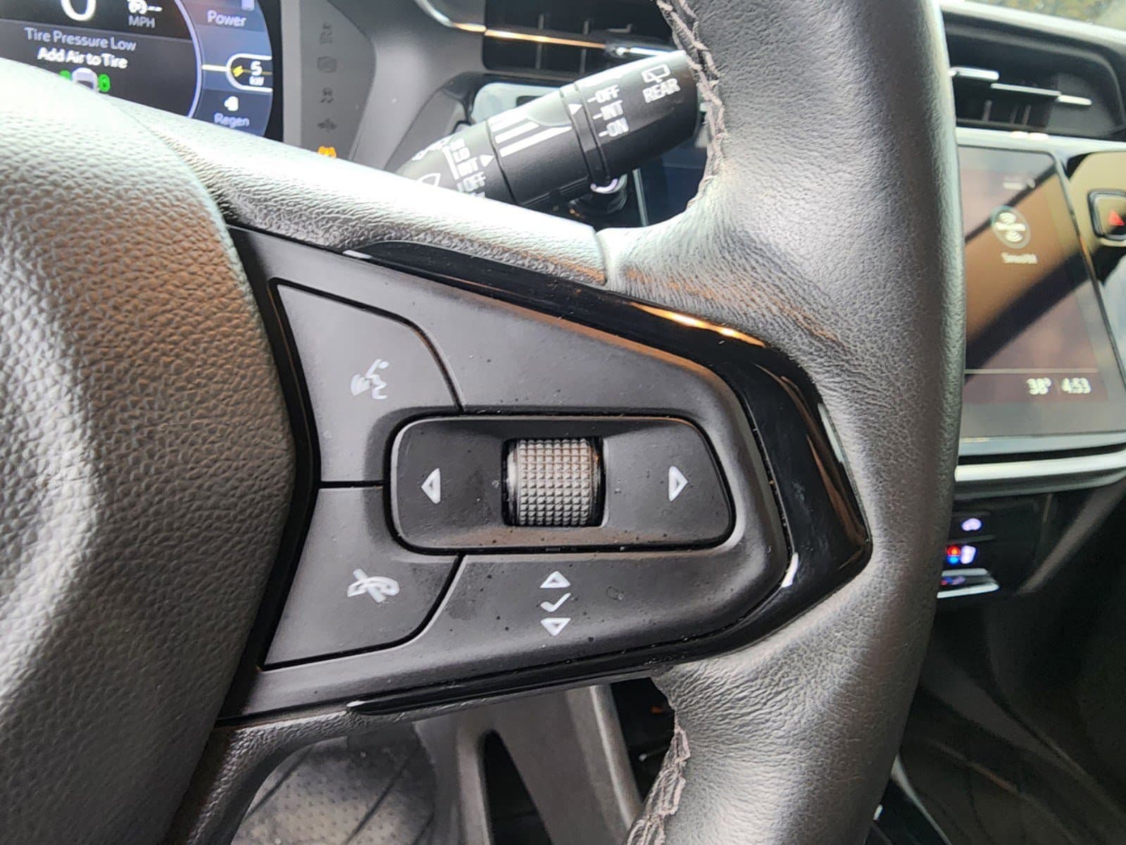 Vehicle photo 26