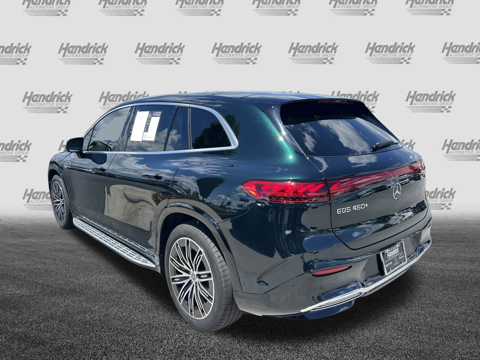 Vehicle photo 6