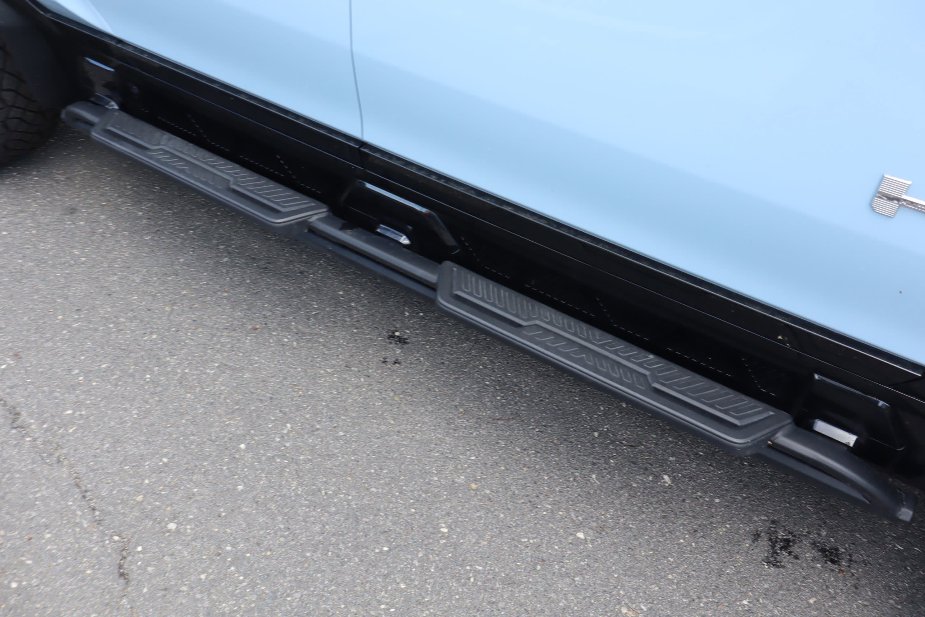 Vehicle photo 11