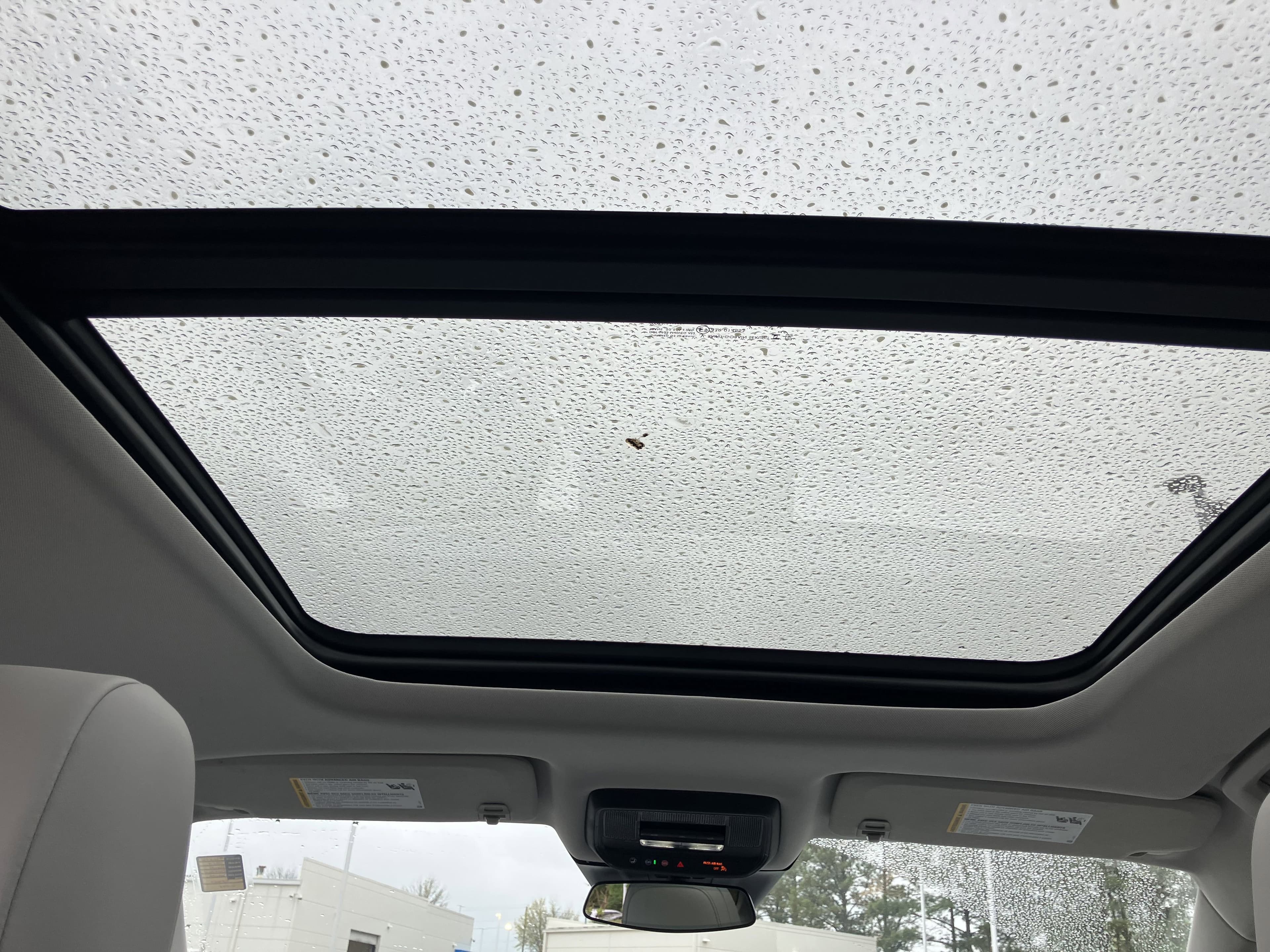 Vehicle photo 31