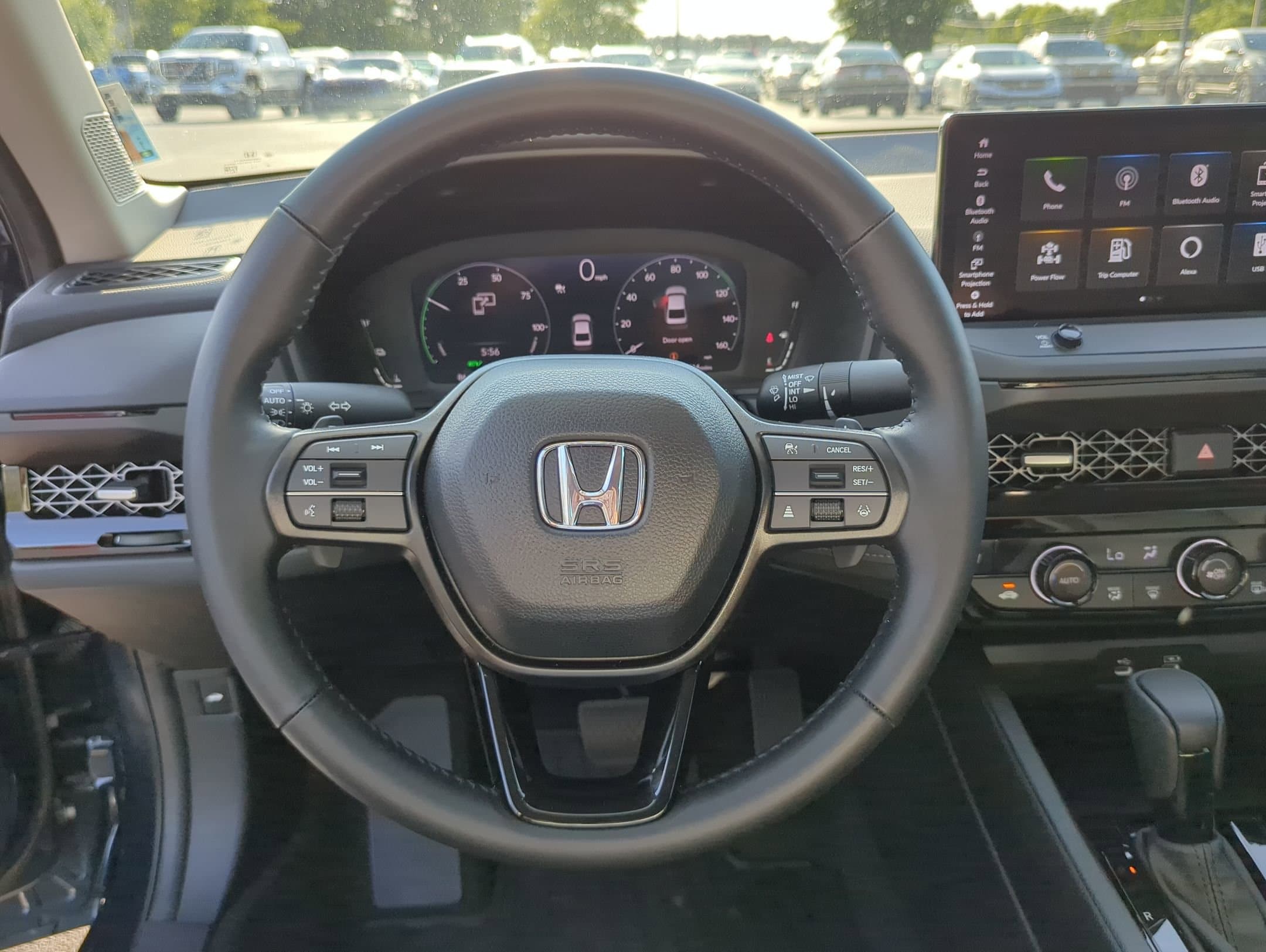 Vehicle photo 16