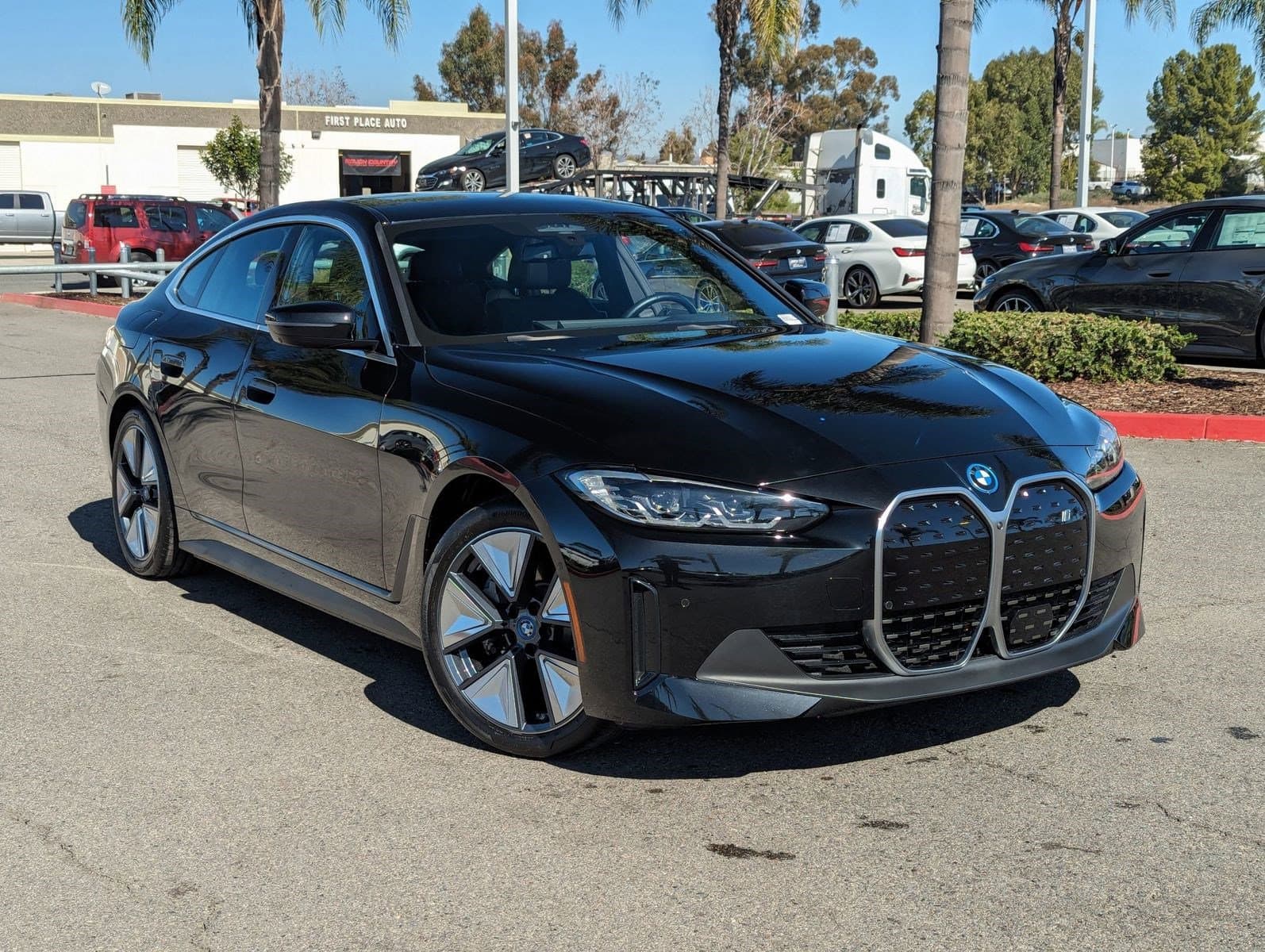 Vehicle photo 1