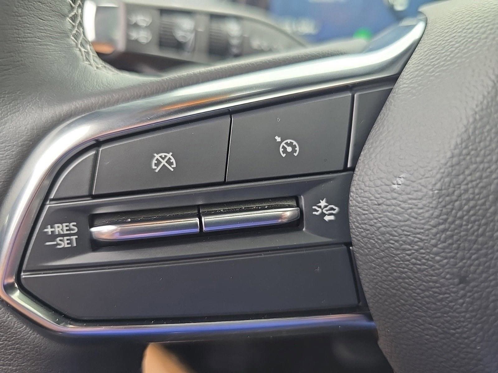 Vehicle photo 16