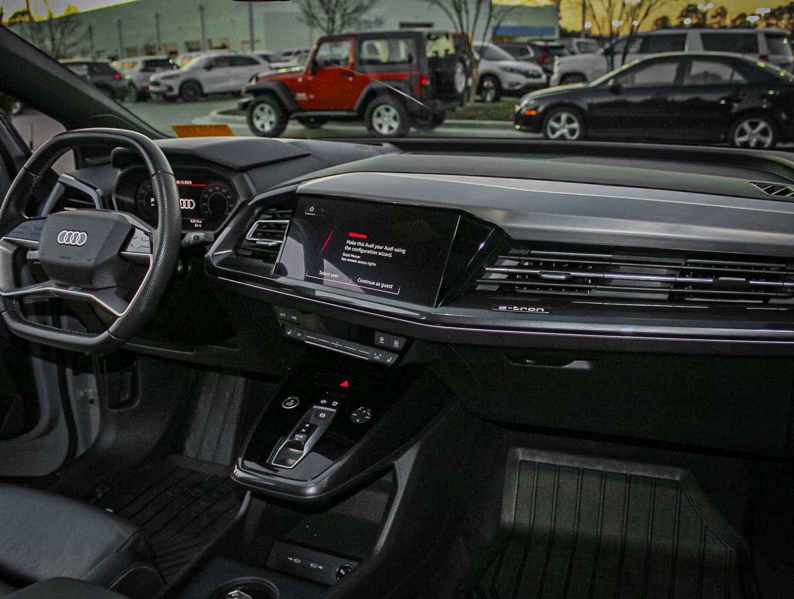 Vehicle photo 31