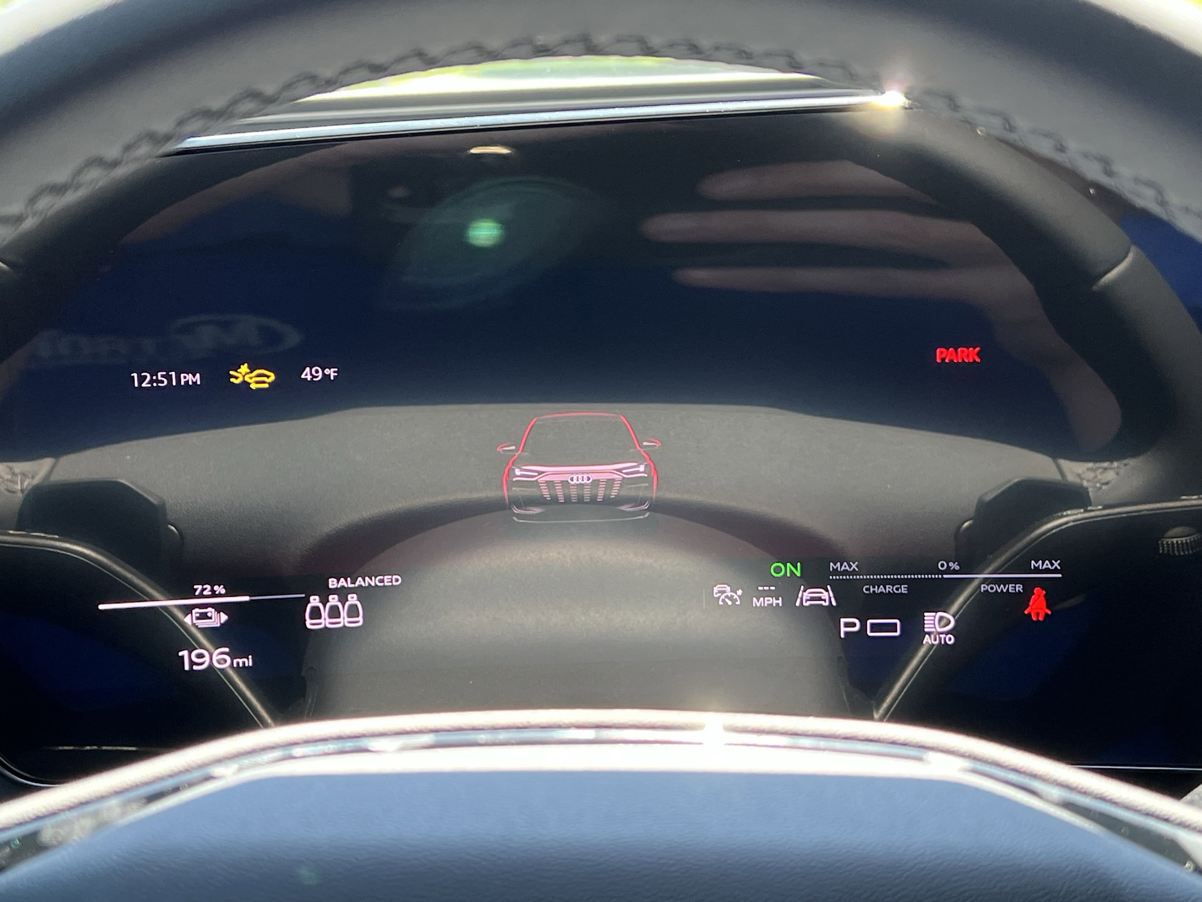 Vehicle photo 19