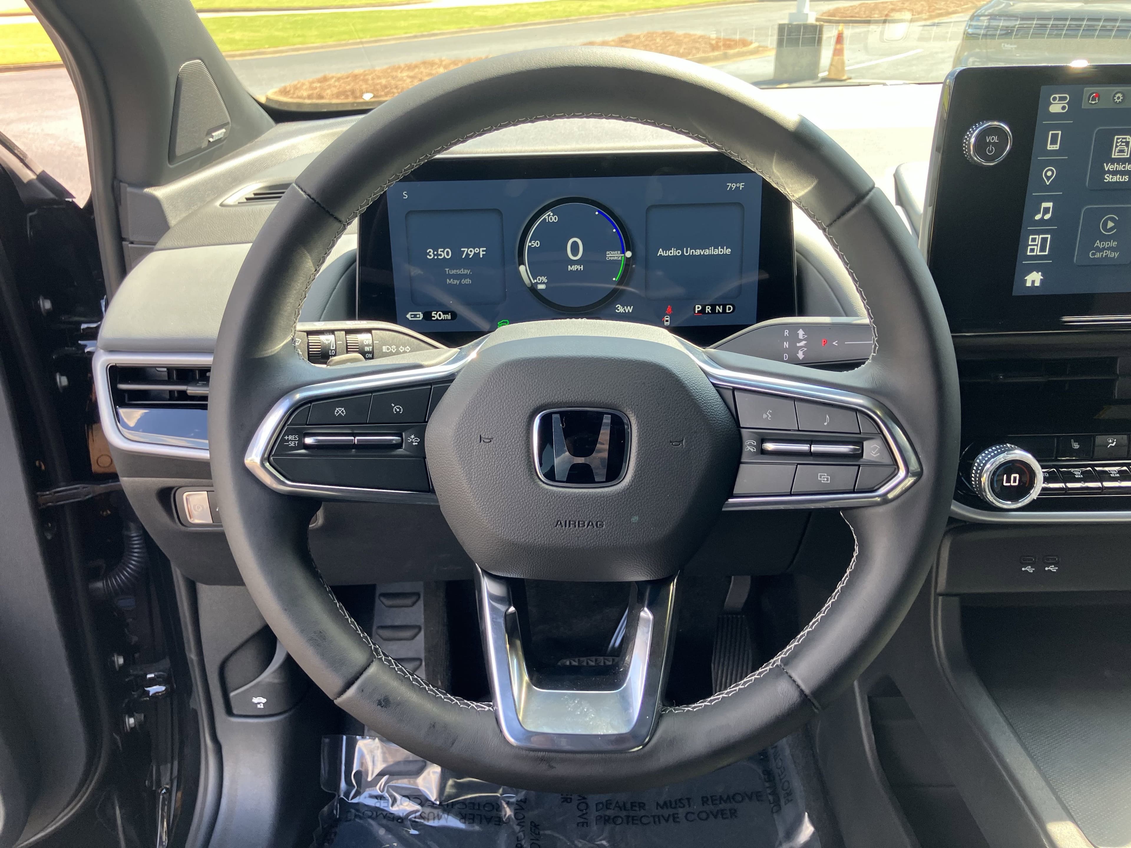 Vehicle photo 19
