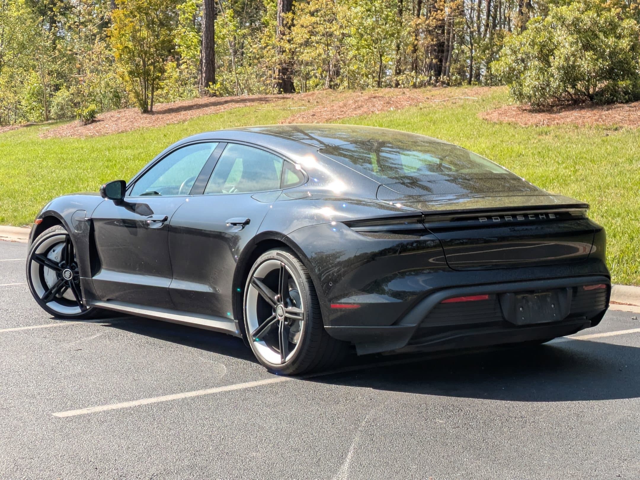Vehicle photo 2
