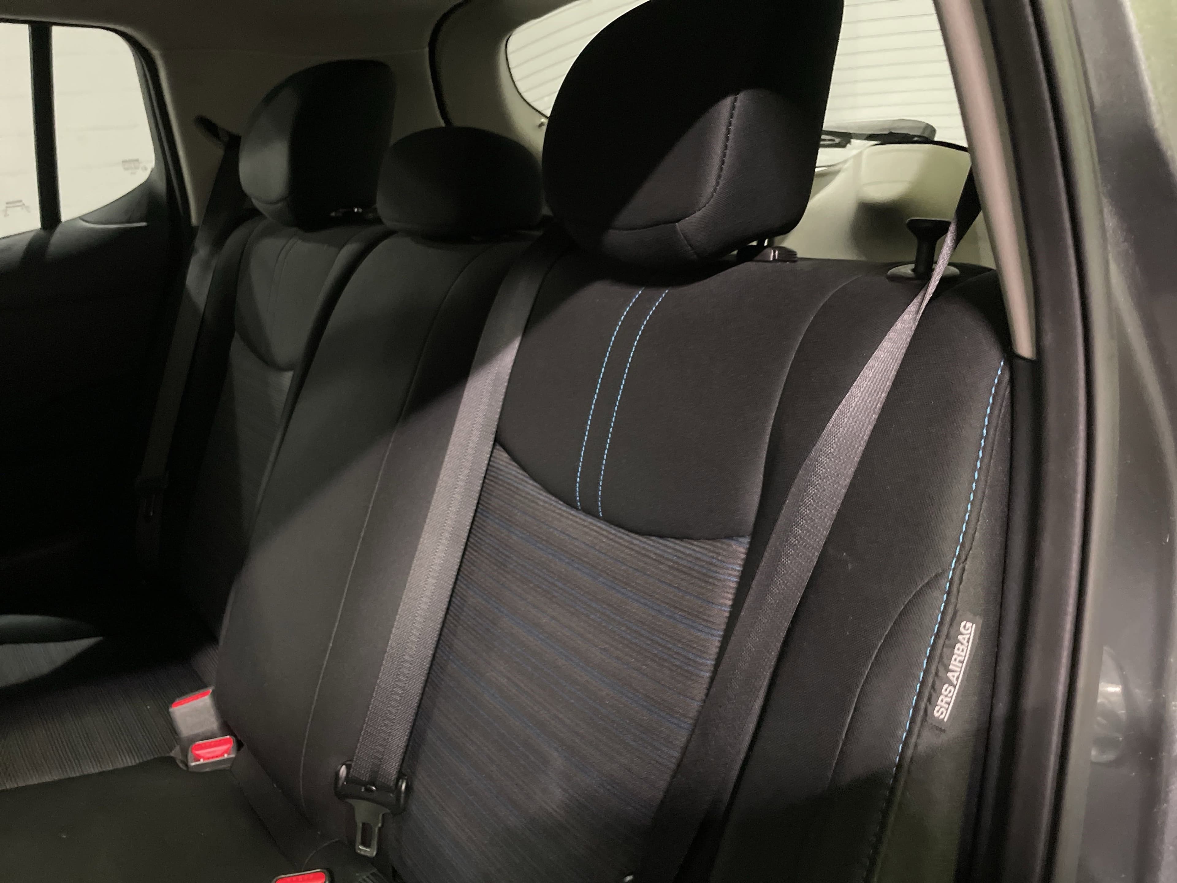 Vehicle photo 31