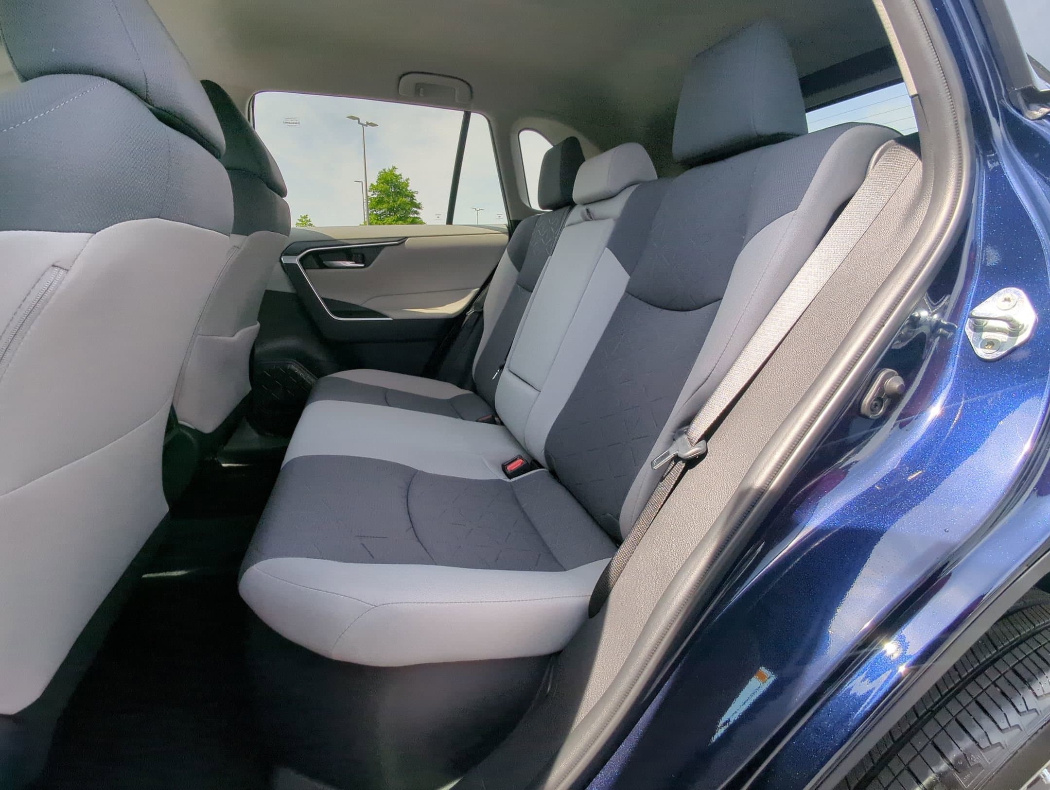 Vehicle photo 22