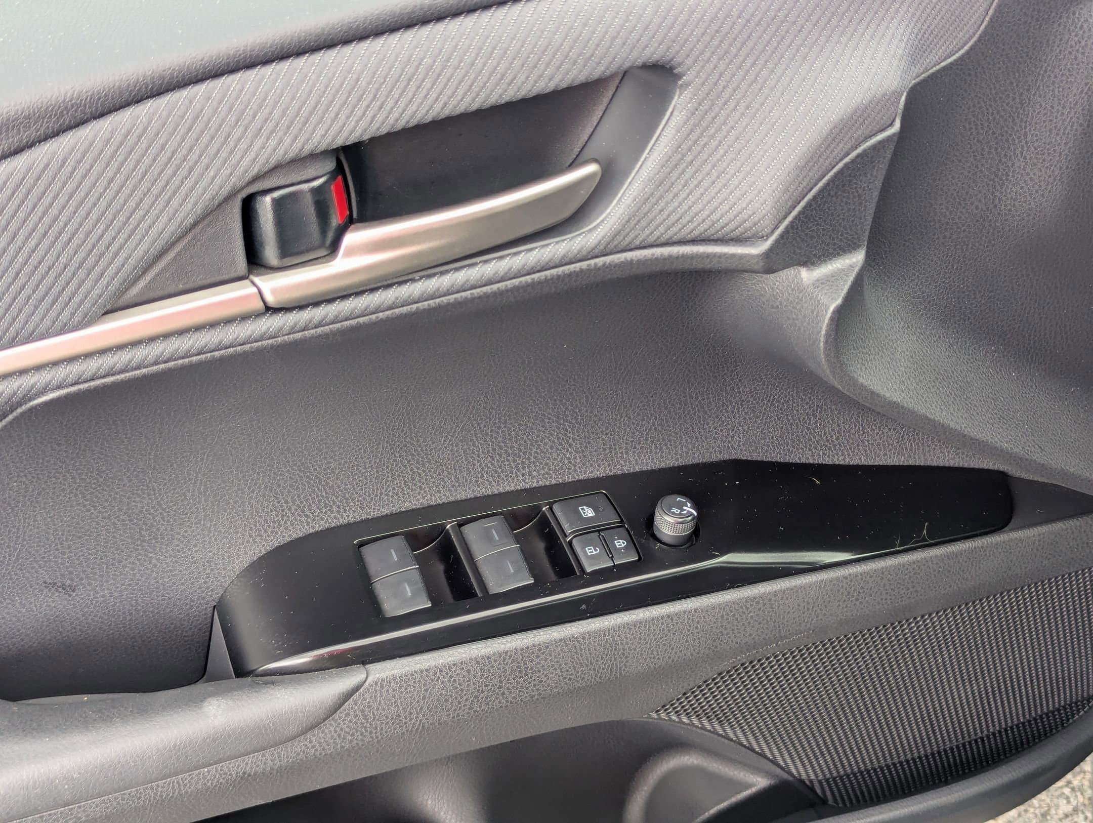 Vehicle photo 15