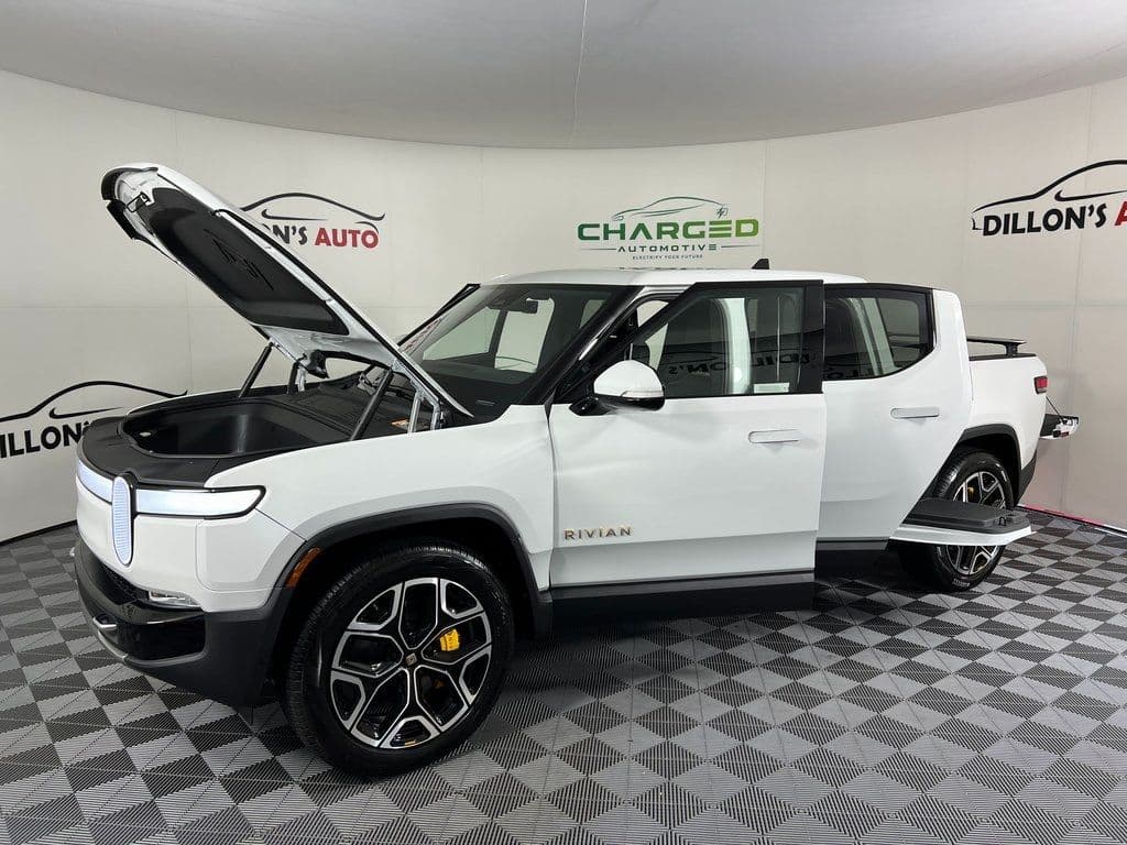 Vehicle photo 27
