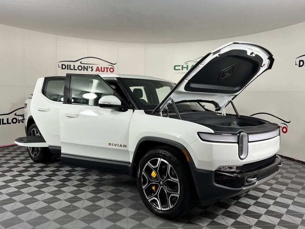 Vehicle photo 20
